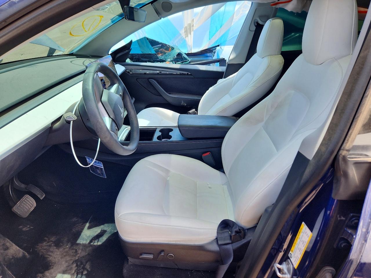 2023 Tesla Model Y Синий vin: 7SAYGAEE0PF682627