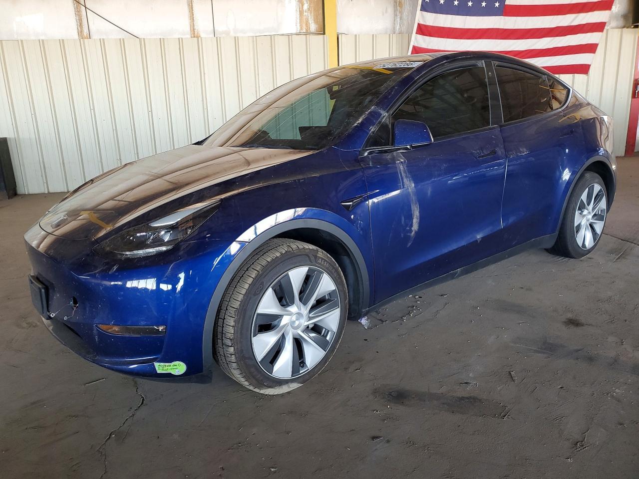 2023 Tesla Model Y Синий vin: 7SAYGAEE0PF682627