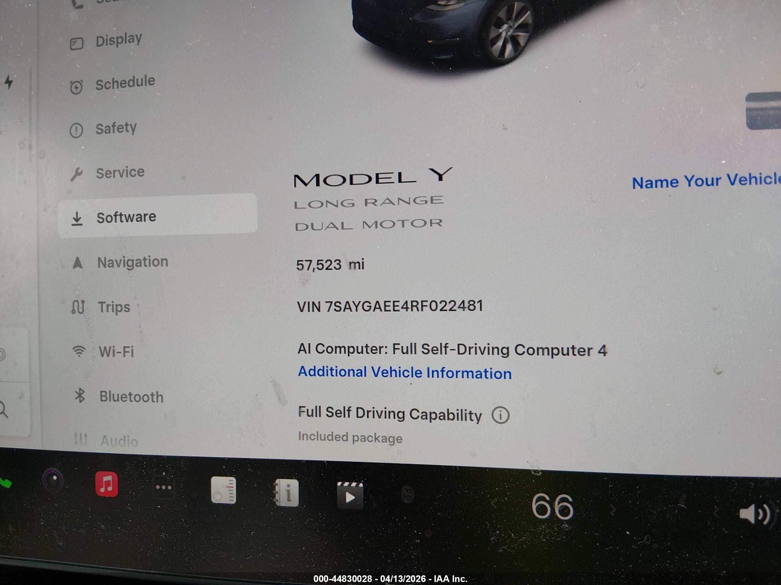 2024 Tesla Model Y Long Range Dual Motor All-wheel Drive Gray vin: 7SAYGAEE4RF022481