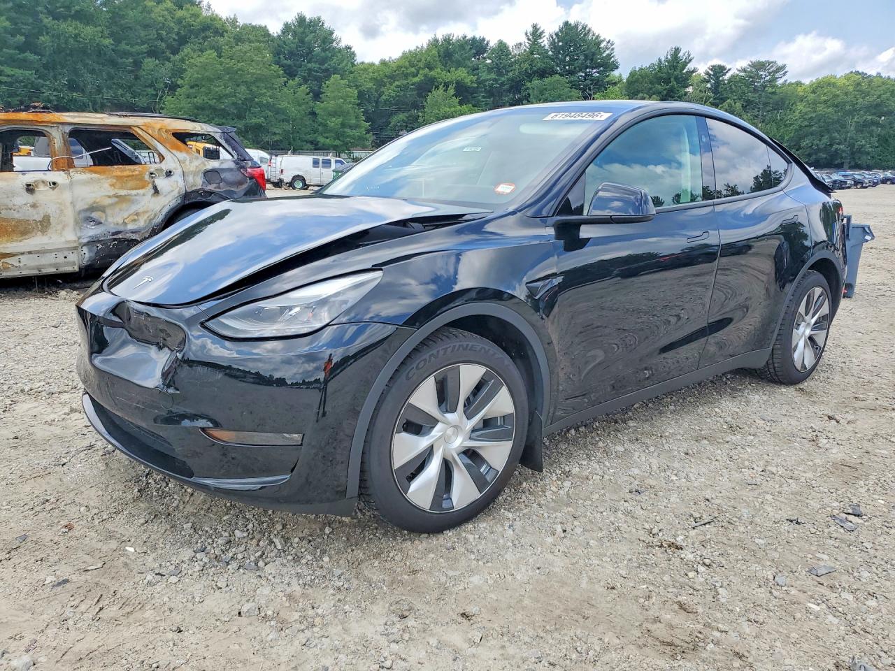 2023 Tesla Model Y Black vin: 7SAYGAEE5PF799958