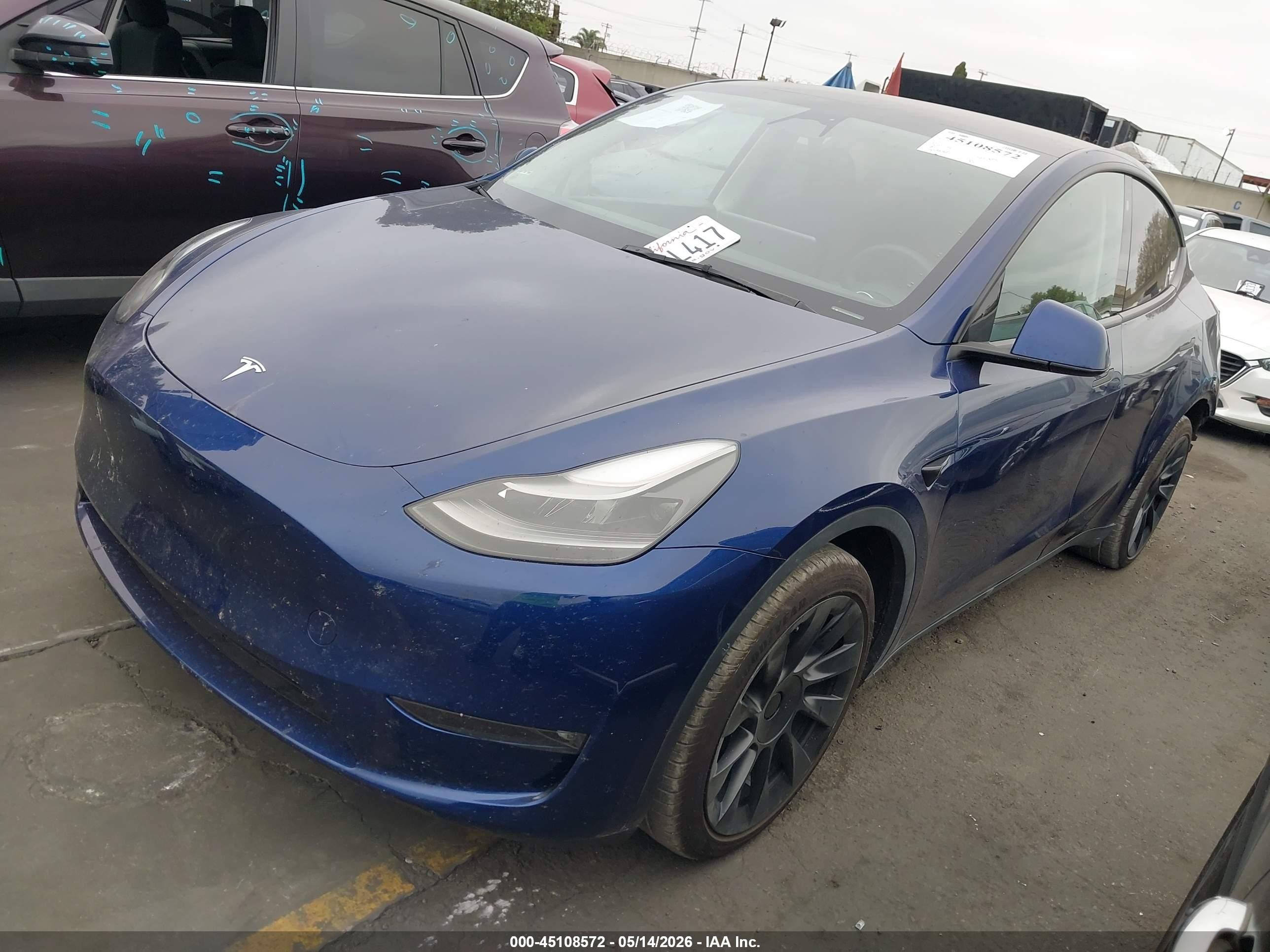 2023 Tesla Model Y Awd/long Range Dual Motor All-wheel Drive Blue vin: 7SAYGAEE6PF706588