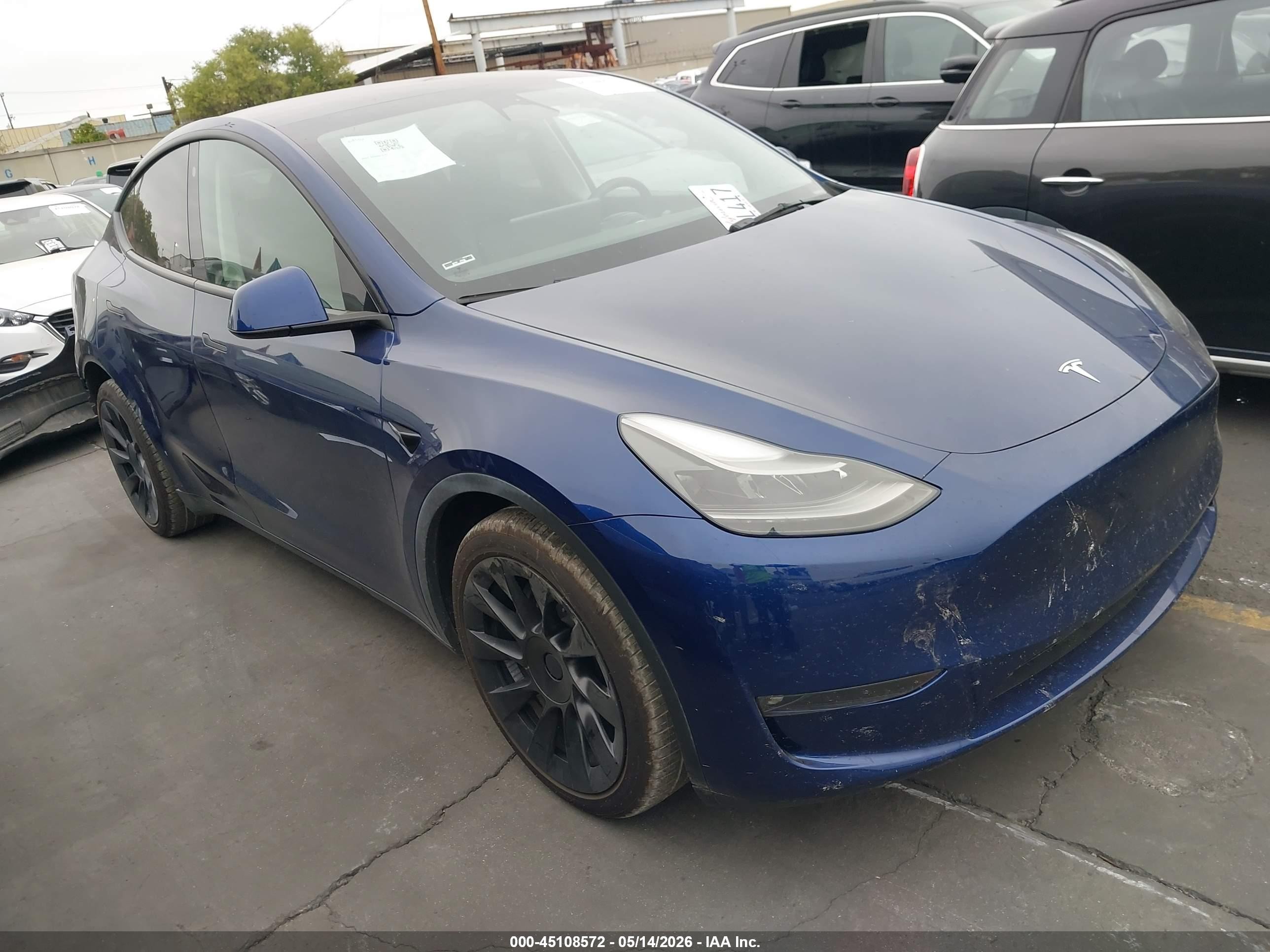 2023 Tesla Model Y Awd/long Range Dual Motor All-wheel Drive Blue vin: 7SAYGAEE6PF706588