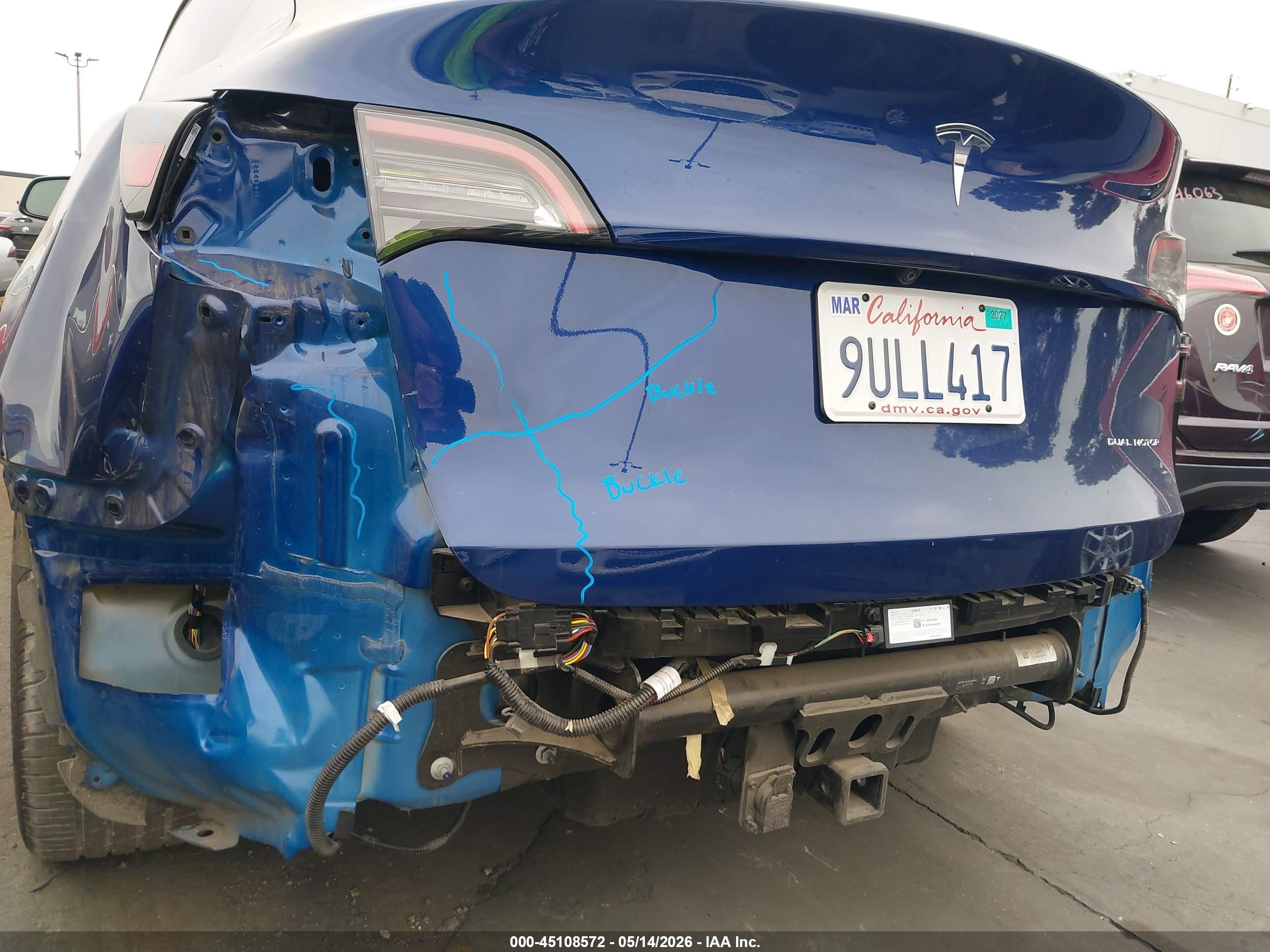 2023 Tesla Model Y Awd/long Range Dual Motor All-wheel Drive Blue vin: 7SAYGAEE6PF706588