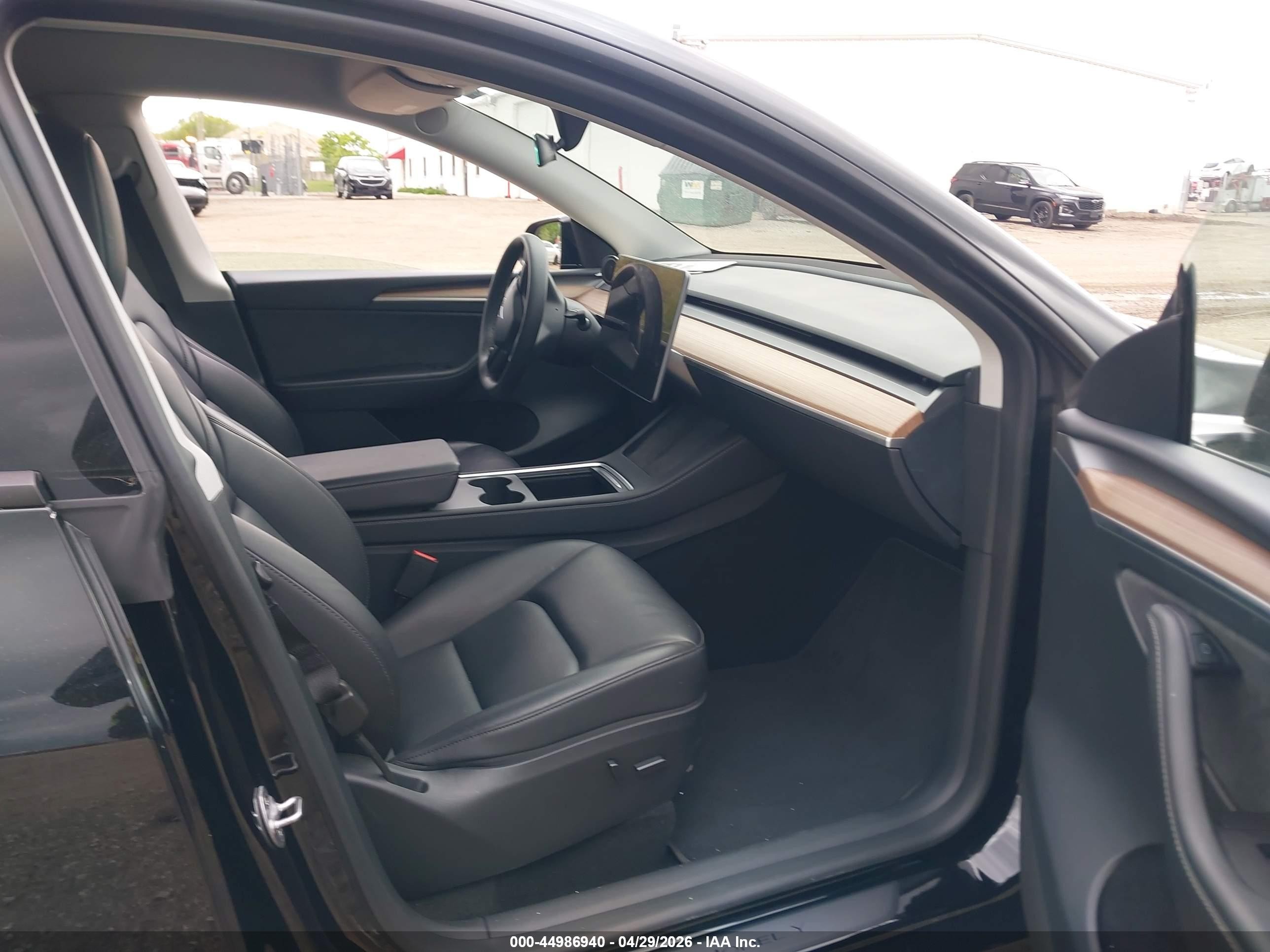 2023 Tesla Model Y Awd/long Range Dual Motor All-wheel Drive Black vin: 7SAYGAEE8PF924757
