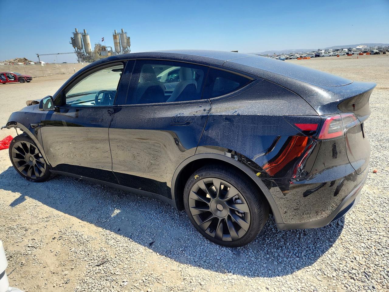 2025 Tesla Model Y Black vin: 7SAYGAEEXSF271552