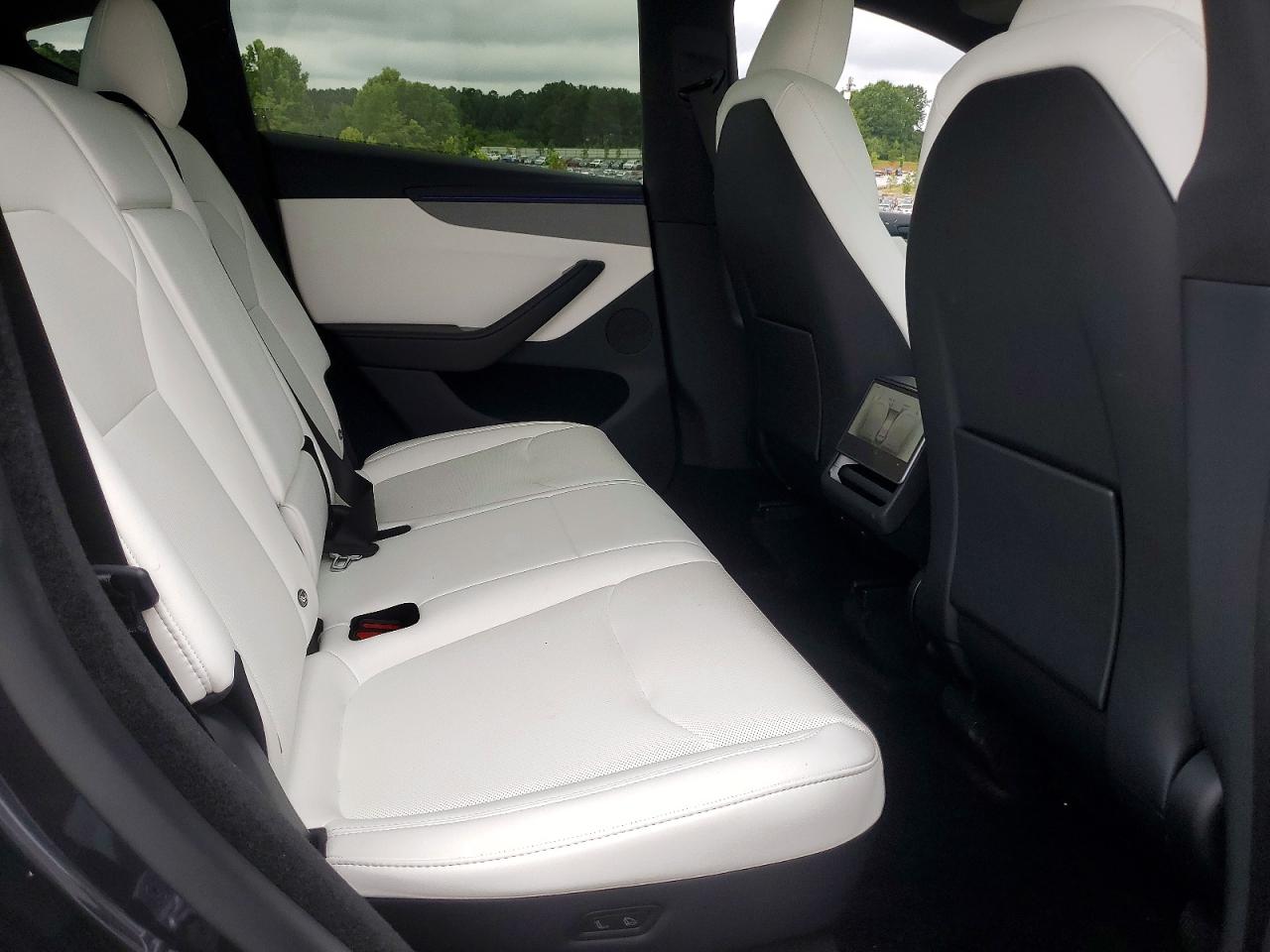 2026 Tesla Model Y Charcoal vin: 7SAYGDED0TA684913