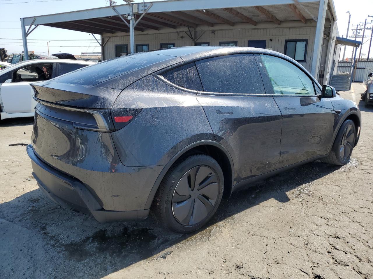 2026 Tesla Model Y Gray vin: 7SAYGDED1TF396241