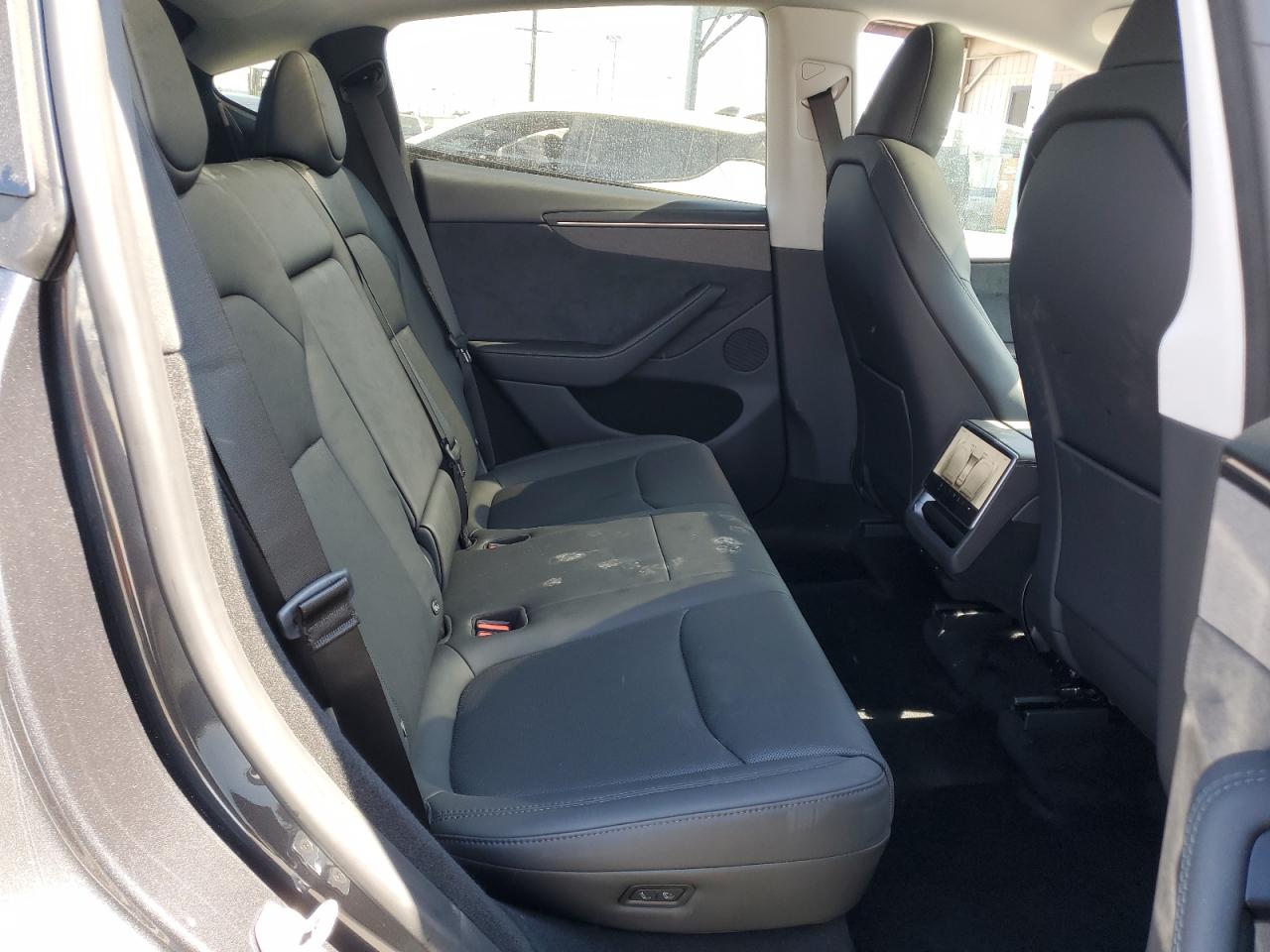 2026 Tesla Model Y Gray vin: 7SAYGDED1TF396241