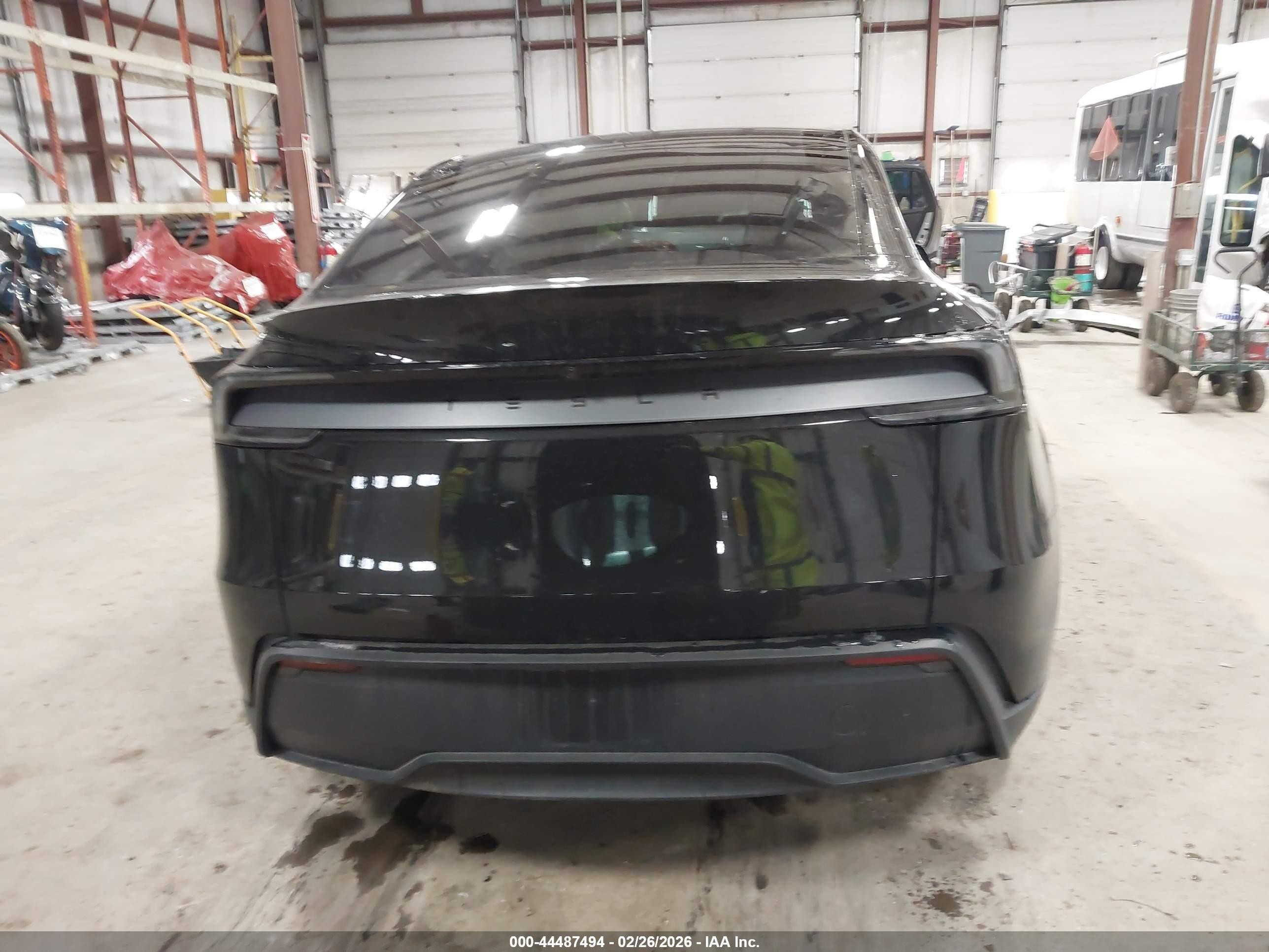 2026 Tesla Model Y Premium Rear-wheel Drive/standard Rear-wheel Drive Black vin: 7SAYGDED2TF518203