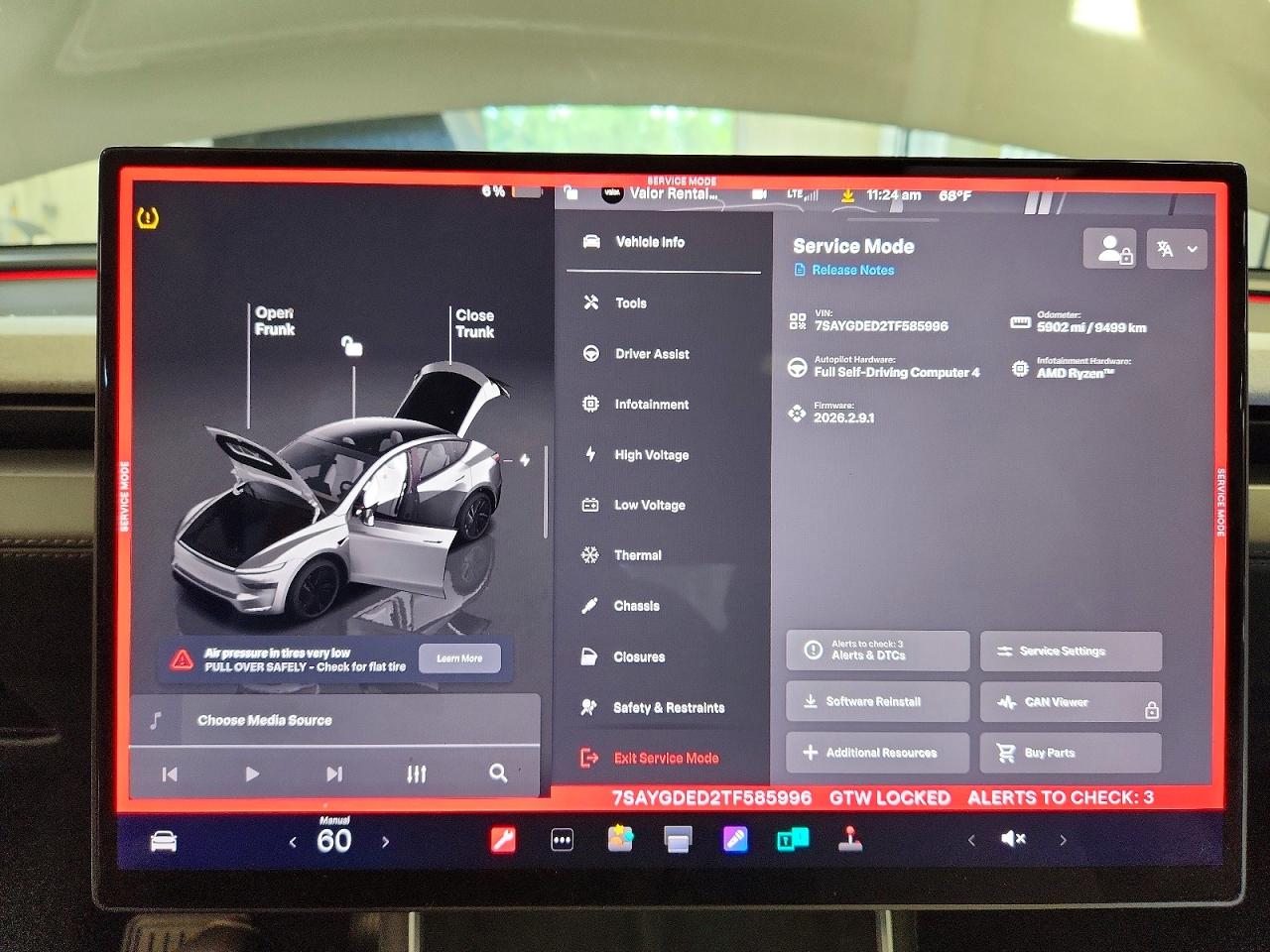 2026 Tesla Model Y Silver vin: 7SAYGDED2TF585996