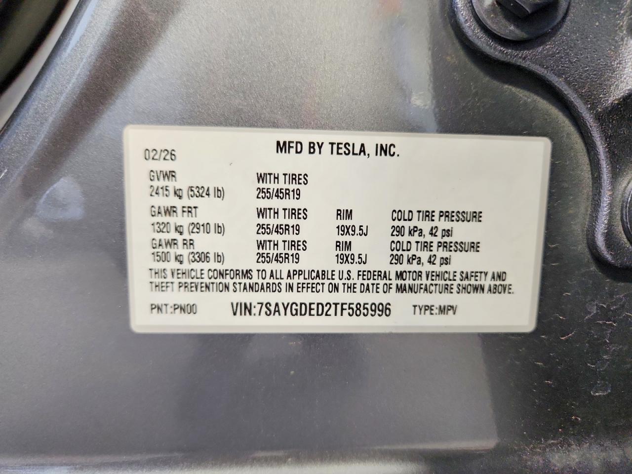 2026 Tesla Model Y Silver vin: 7SAYGDED2TF585996