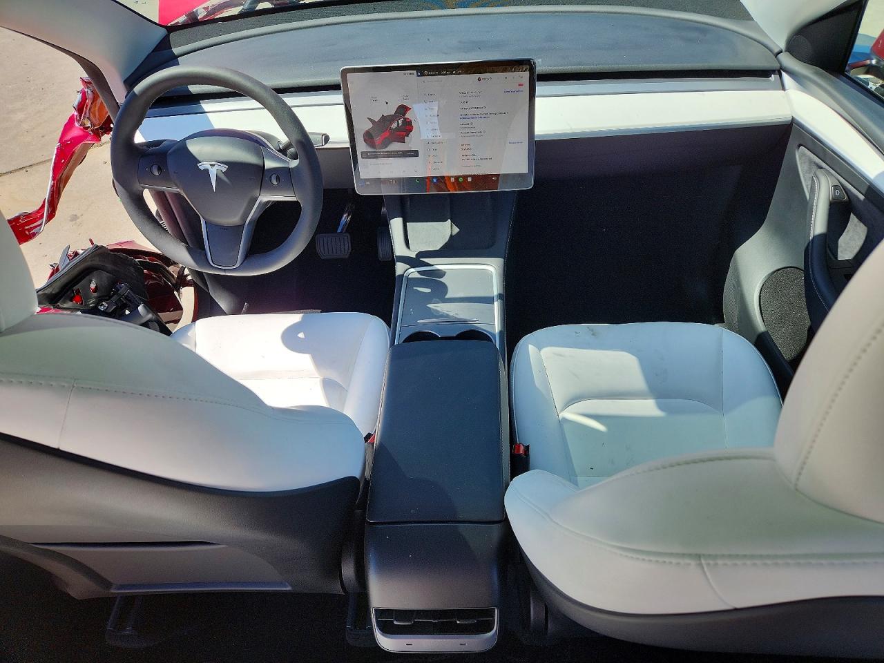 2025 Tesla Model Y Красный vin: 7SAYGDED3SF234979