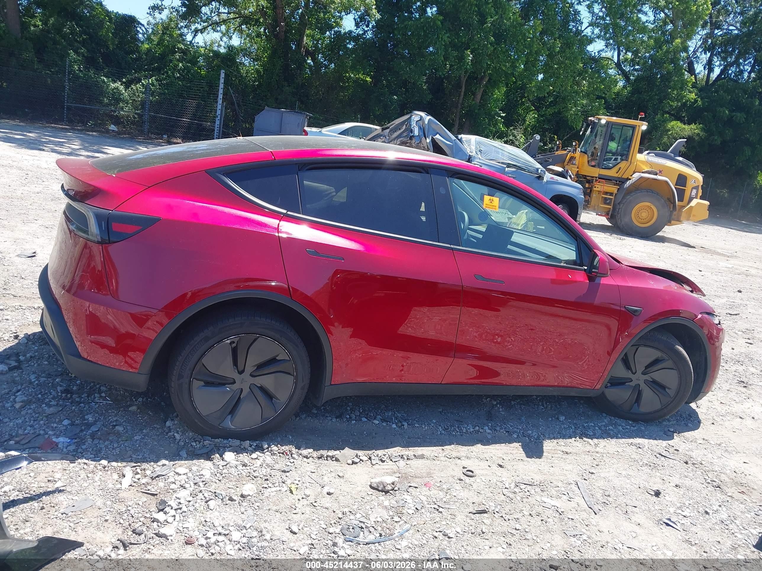 2026 Tesla Model Y Premium Rear-wheel Drive/rear-wheel Drive Red vin: 7SAYGDED3TA498718