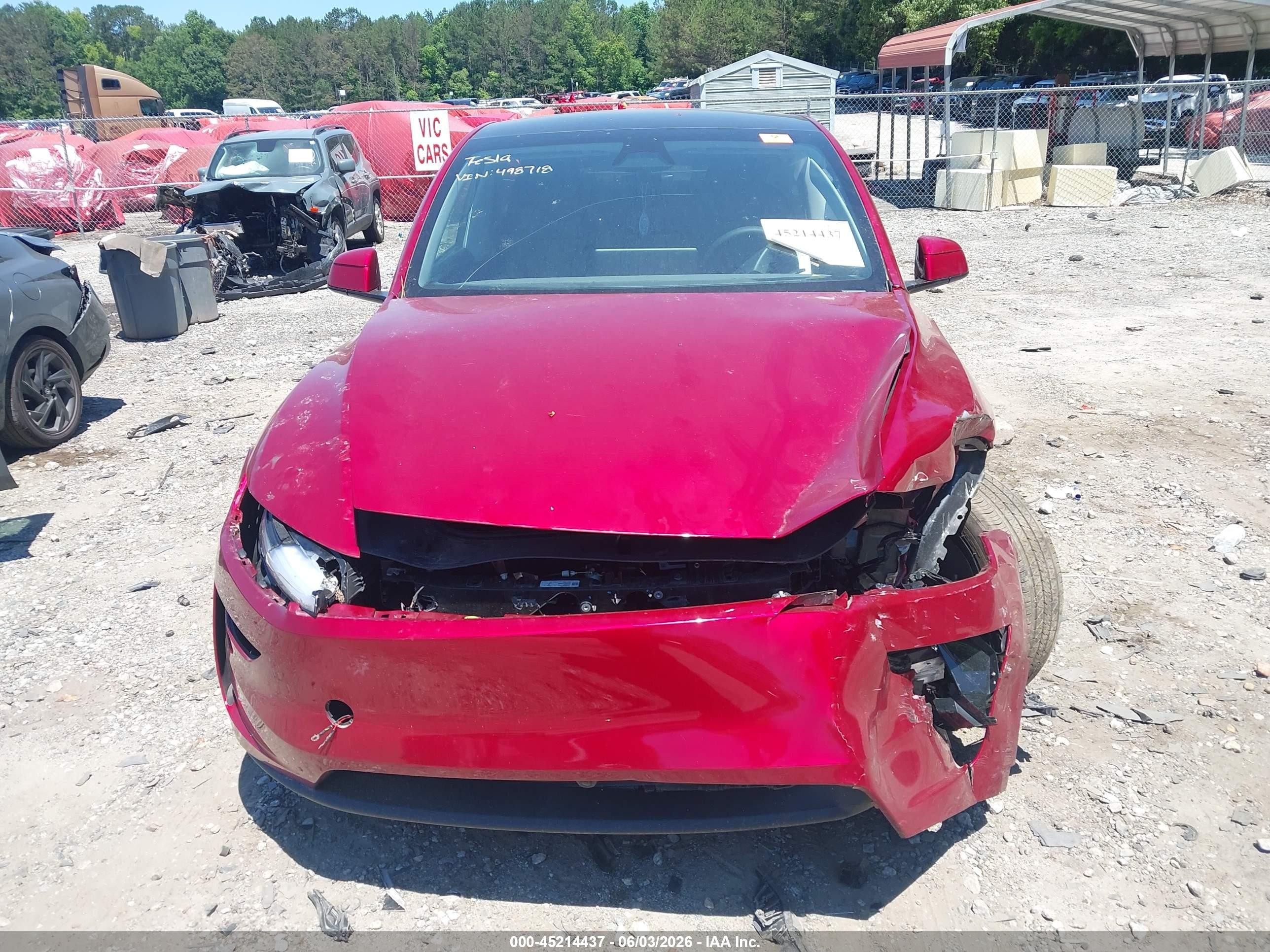 2026 Tesla Model Y Premium Rear-wheel Drive/rear-wheel Drive Red vin: 7SAYGDED3TA498718