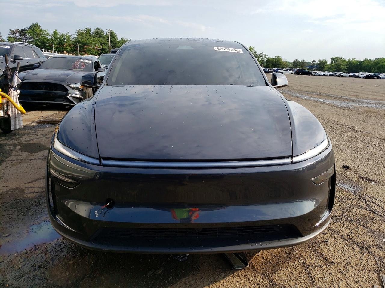 2026 Tesla Model Y Угольный vin: 7SAYGDED3TF434990
