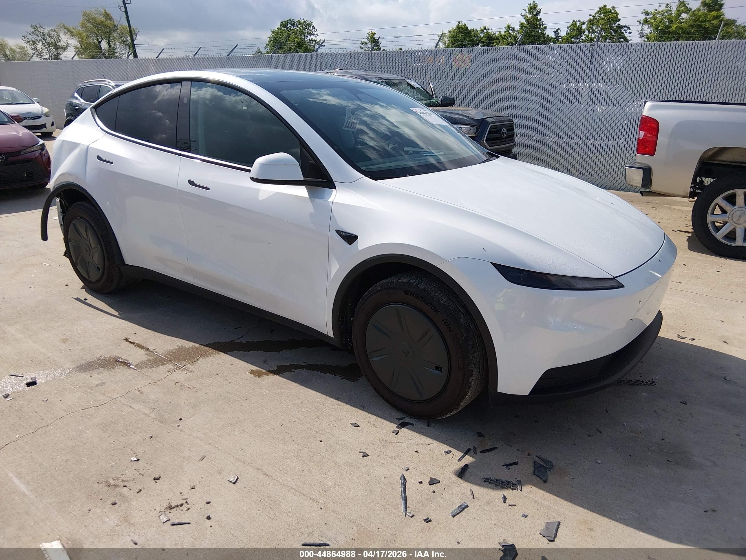 2026 Tesla Model Y Premium Rear-wheel Drive/standard Rear-wheel Drive White vin: 7SAYGDED4TA593109