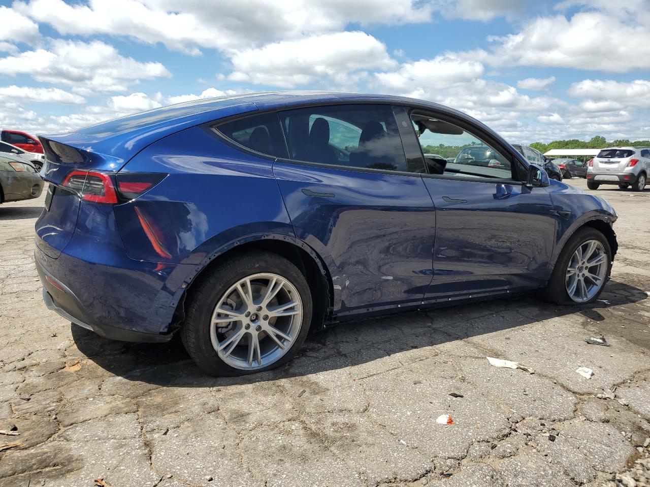2024 Tesla Model Y  Синий vin: 7SAYGDED5RF077269