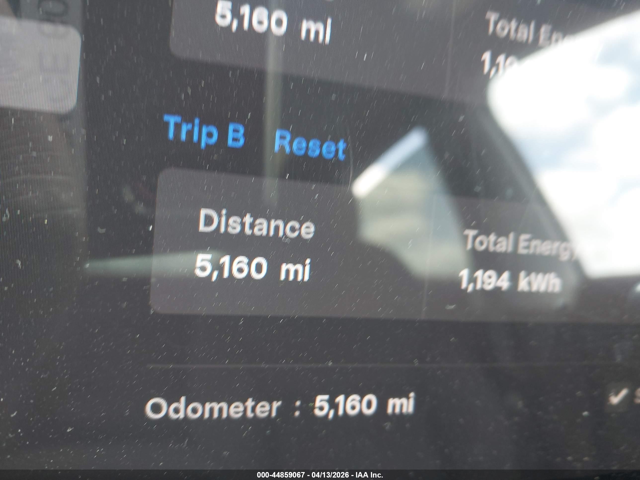 2026 Tesla Model Y Premium Rear-wheel Drive/standard Rear-wheel Drive Gray vin: 7SAYGDED5TF537943