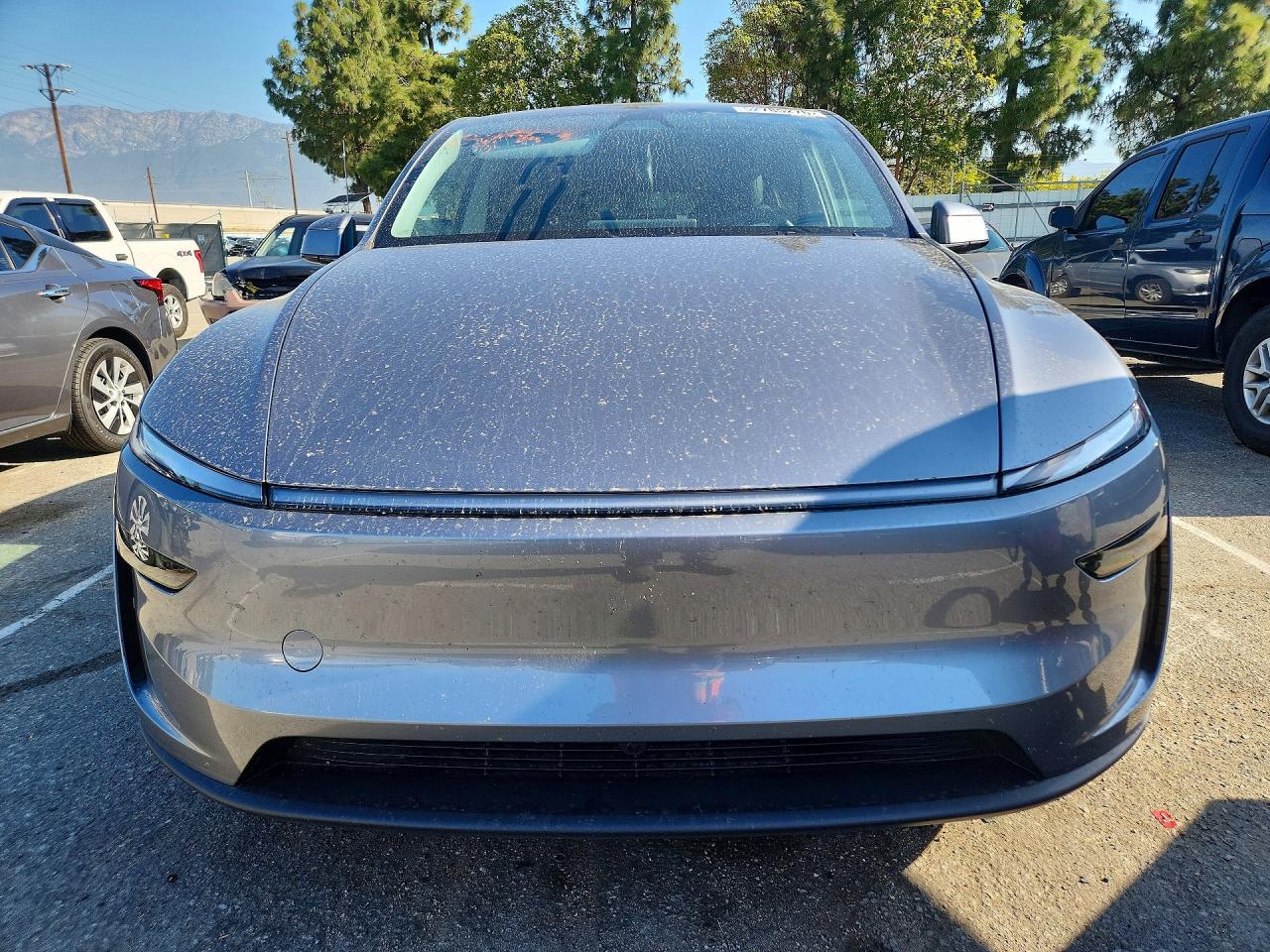 2026 Tesla Model Y Silver vin: 7SAYGDED6TA430588