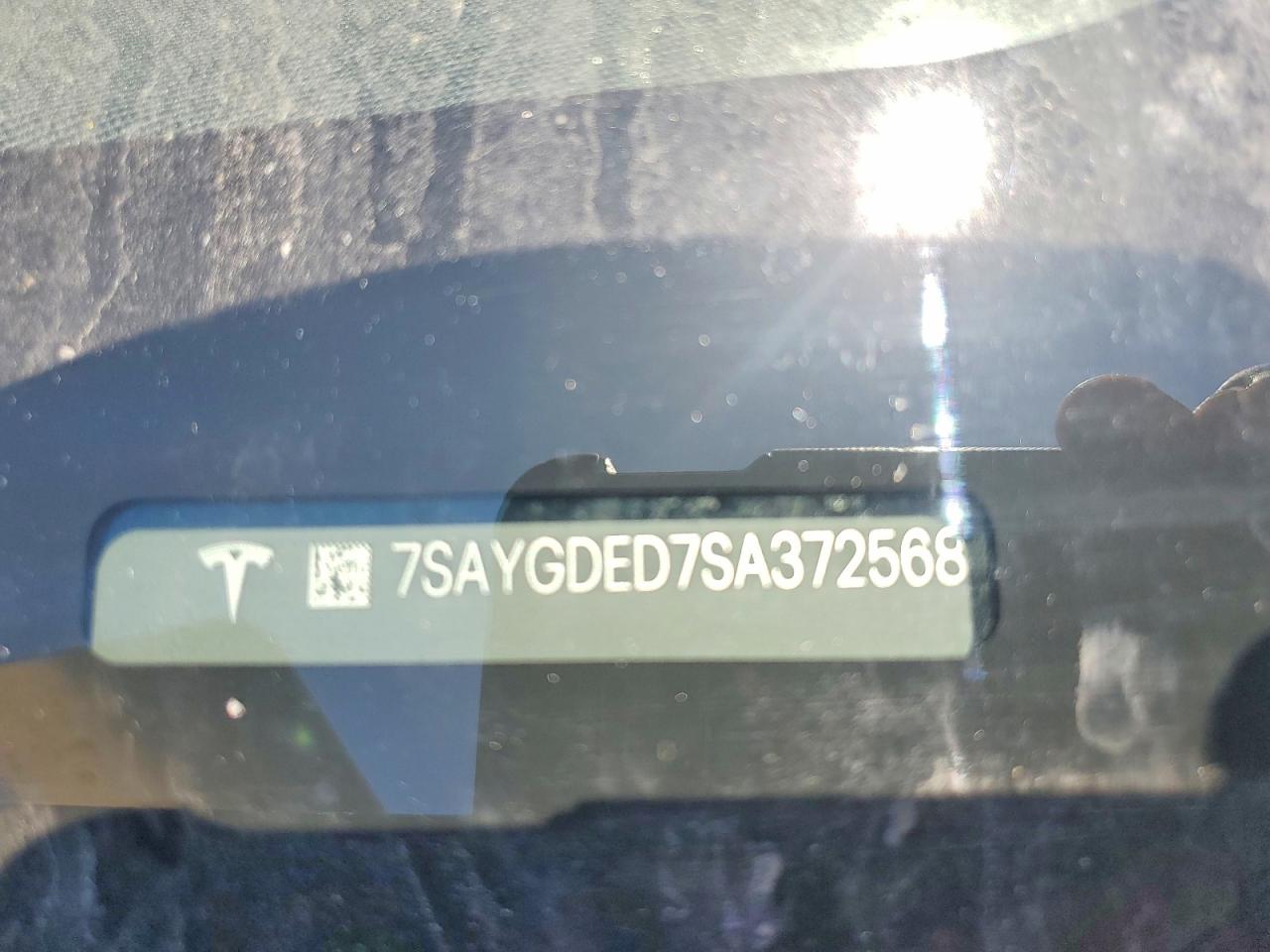 2025 Tesla Model Y Gray vin: 7SAYGDED7SA372568