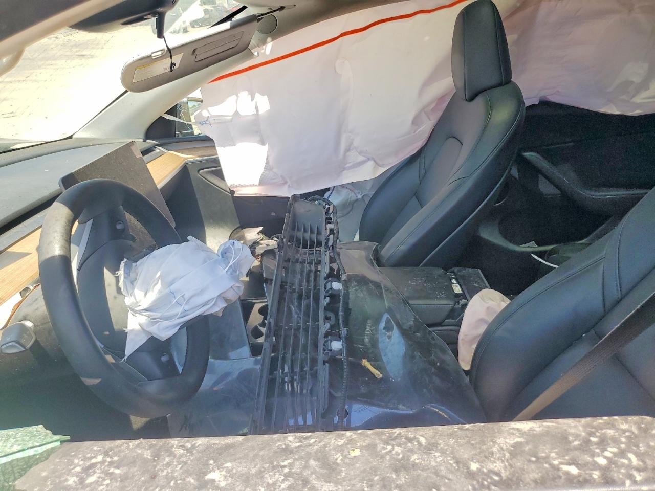 2025 Tesla Model Y Gray vin: 7SAYGDED7SA372568