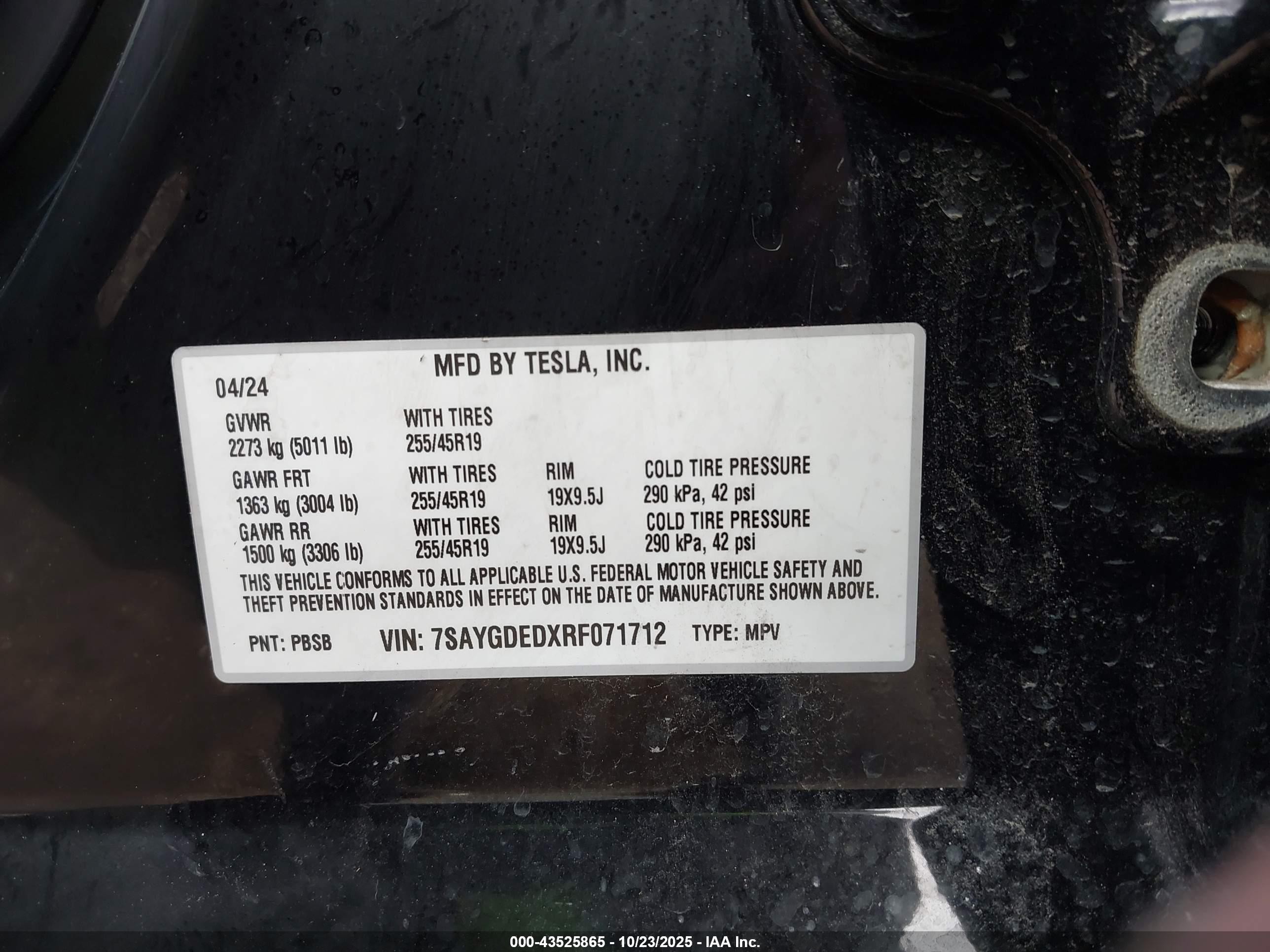 2024 Tesla Model Y Rwd Black vin: 7SAYGDEDXRF071712
