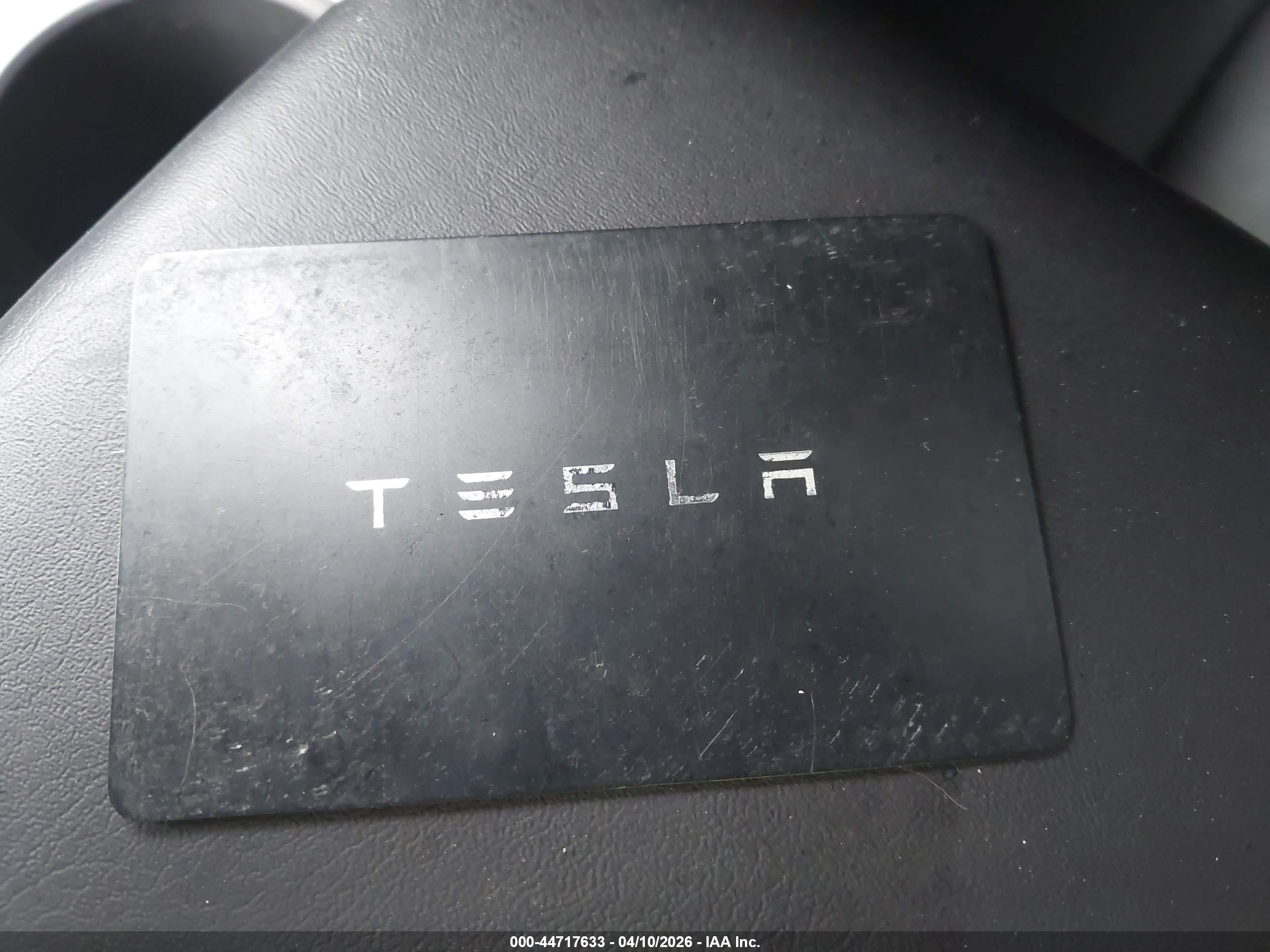 2022 Tesla Model Y Long Range Dual Motor All-wheel Drive Black vin: 7SAYGDEE0NF419861