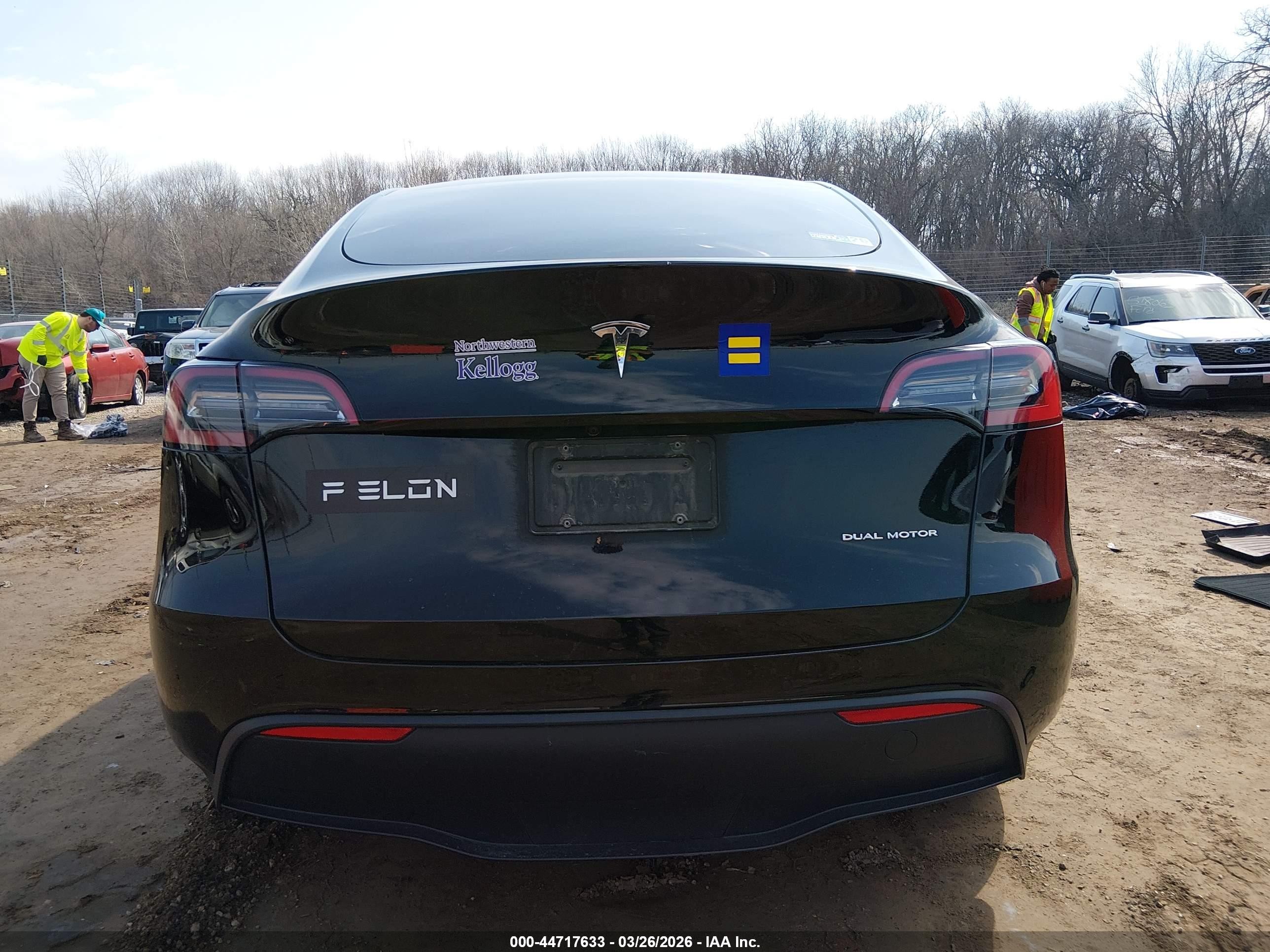 2022 Tesla Model Y Long Range Dual Motor All-wheel Drive Black vin: 7SAYGDEE0NF419861