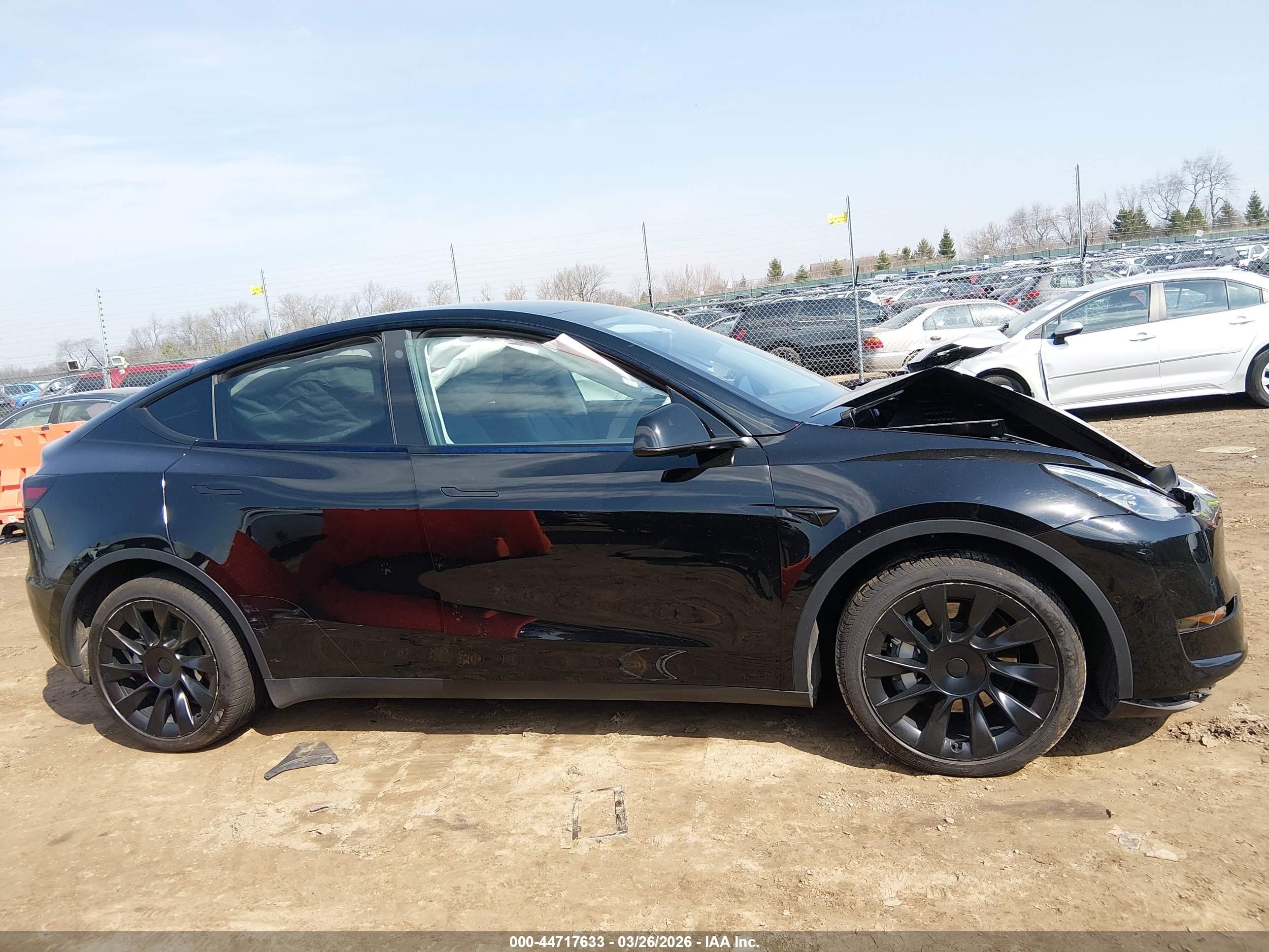 2022 Tesla Model Y Long Range Dual Motor All-wheel Drive Black vin: 7SAYGDEE0NF419861