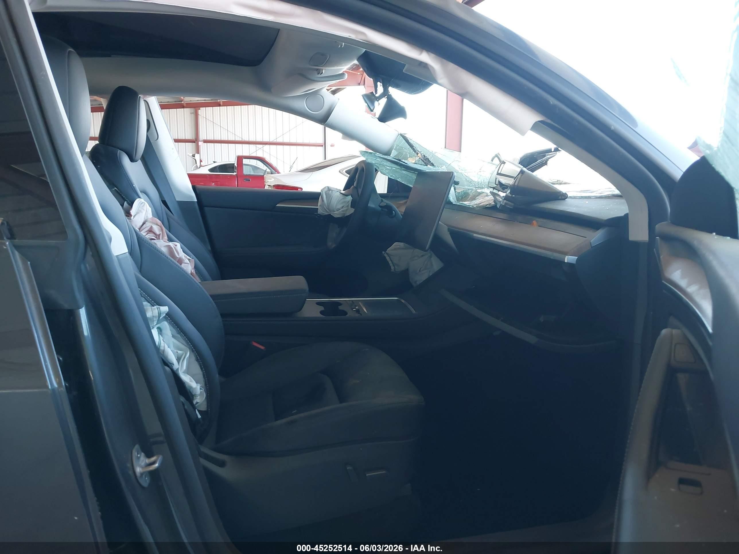 2023 Tesla Model Y Awd/long Range Dual Motor All-wheel Drive Gray vin: 7SAYGDEE0PF904648