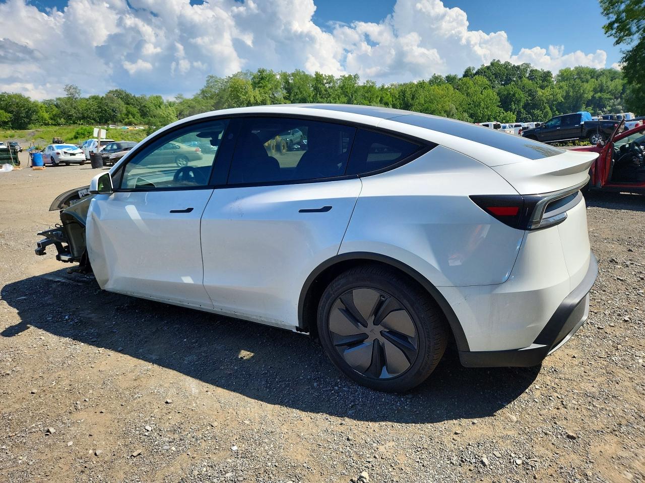 2026 Tesla Model Y Белый vin: 7SAYGDEE0TA448500