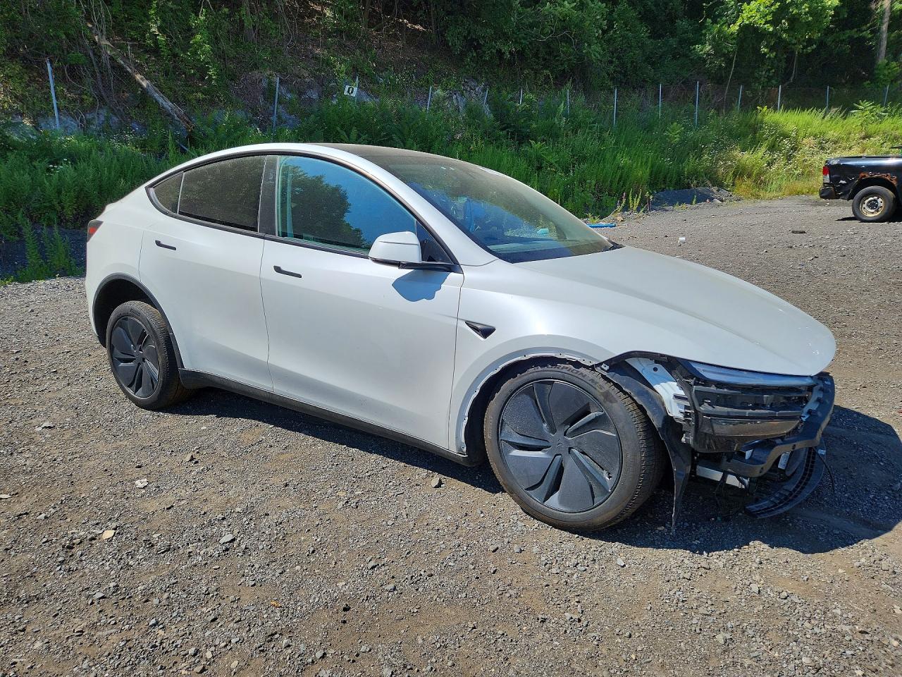 2026 Tesla Model Y Белый vin: 7SAYGDEE0TA448500