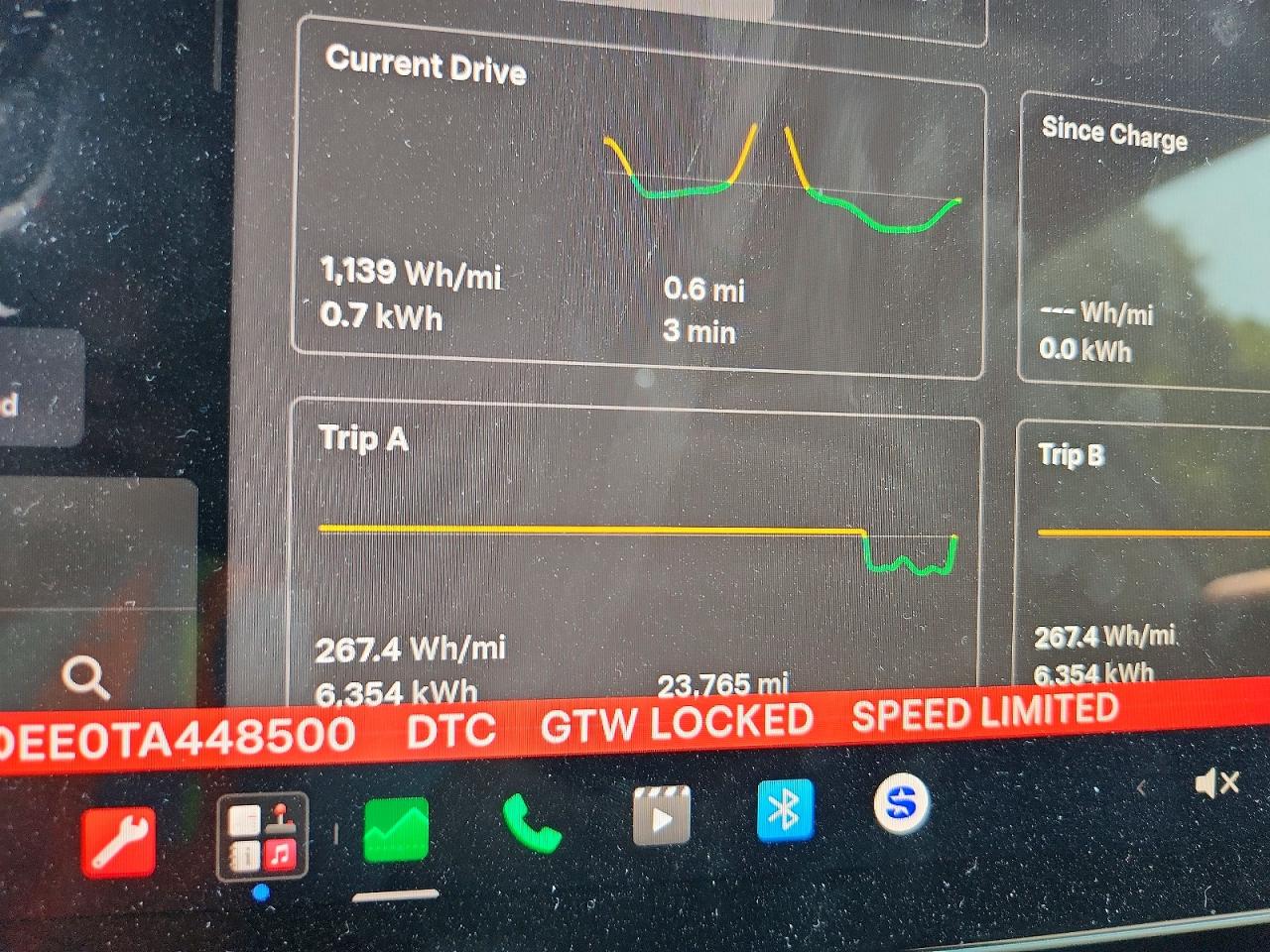 2026 Tesla Model Y Белый vin: 7SAYGDEE0TA448500