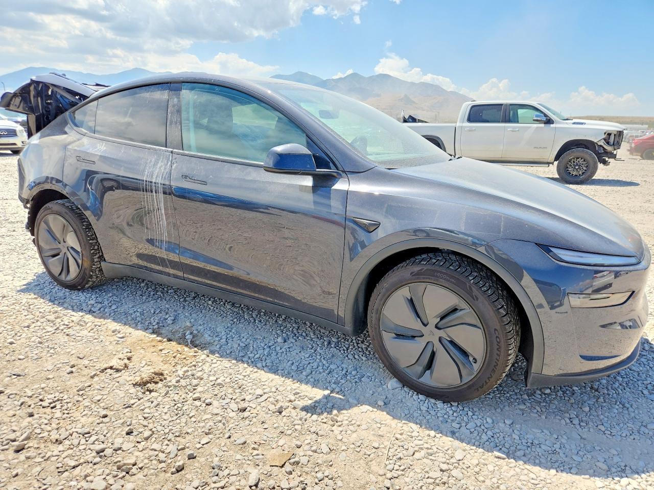 2026 Tesla Model Y Charcoal vin: 7SAYGDEE0TF440707