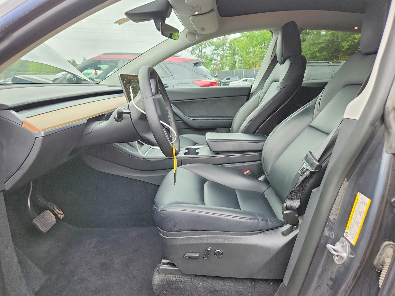 2022 Tesla Model Y Gray vin: 7SAYGDEE1NA002973