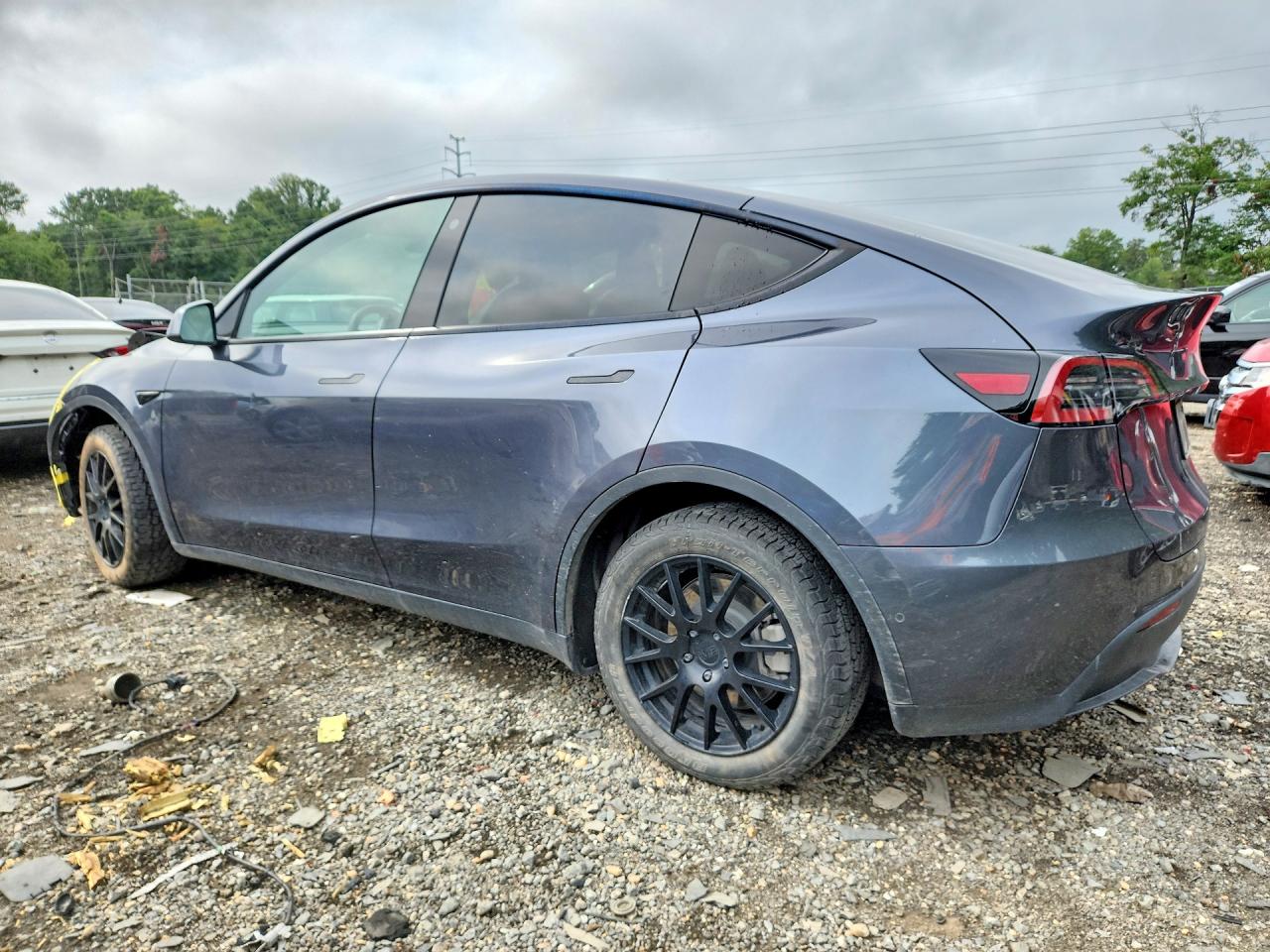 2022 Tesla Model Y Gray vin: 7SAYGDEE1NA002973