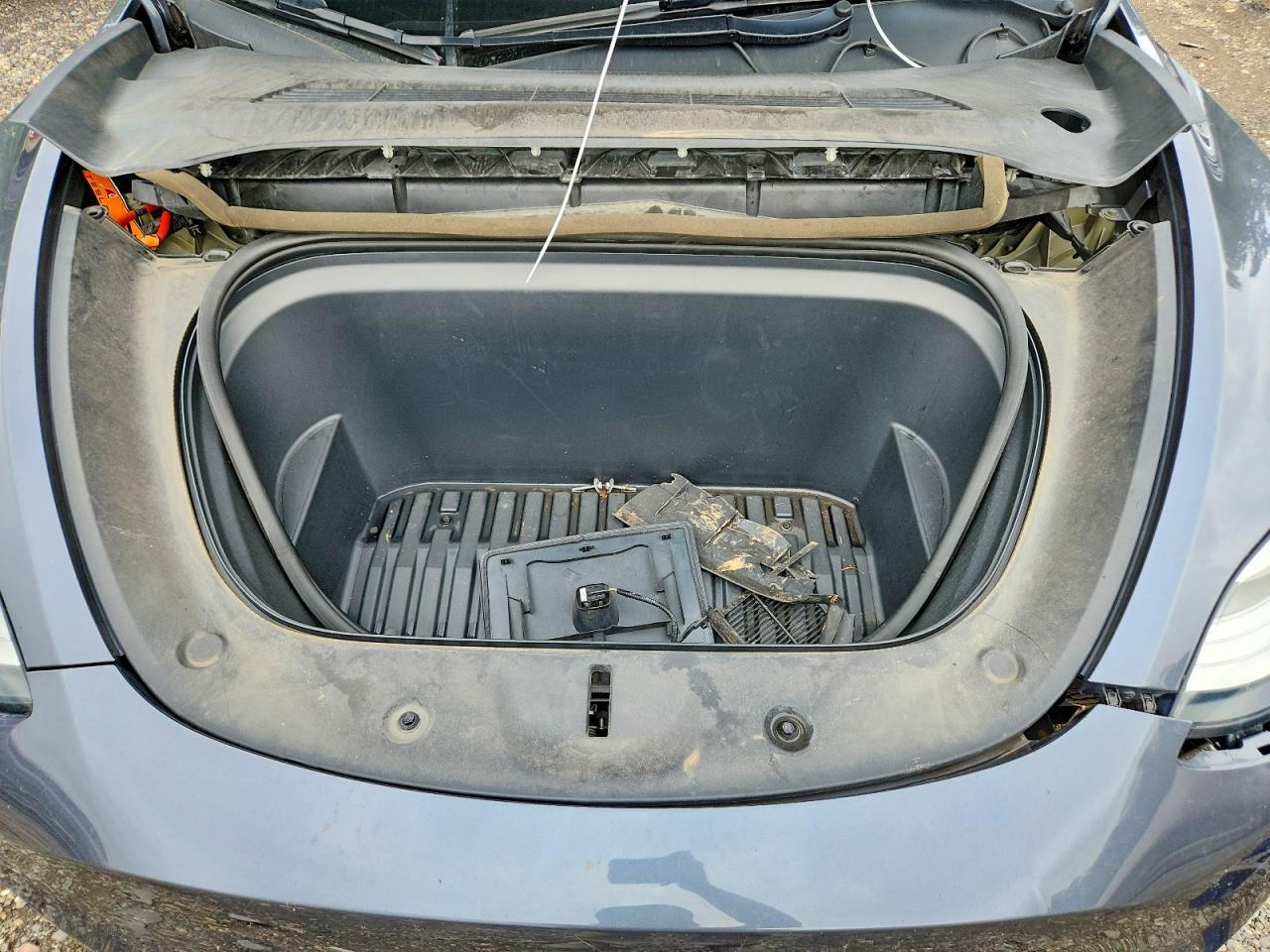 2022 Tesla Model Y Gray vin: 7SAYGDEE1NA002973
