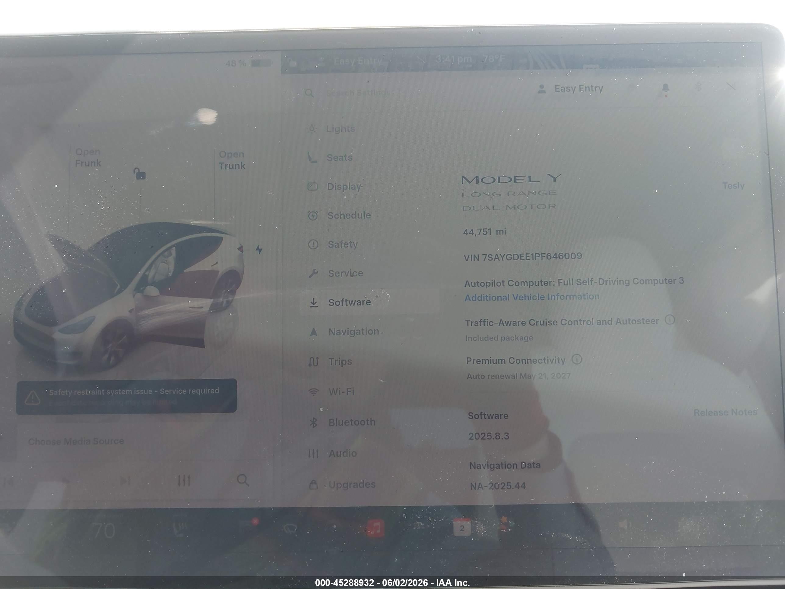 2023 Tesla Model Y Awd/long Range Dual Motor All-wheel Drive White vin: 7SAYGDEE1PF646009