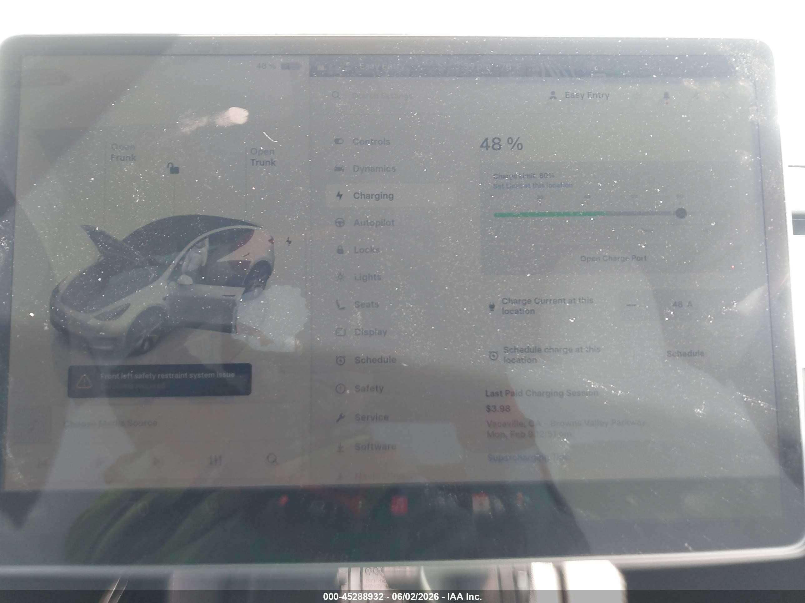 2023 Tesla Model Y Awd/long Range Dual Motor All-wheel Drive White vin: 7SAYGDEE1PF646009