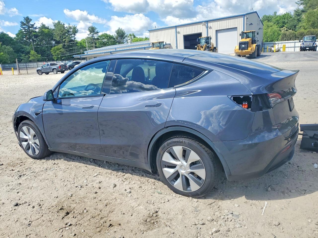 2023 Tesla Model Y Серый vin: 7SAYGDEE1PF865889