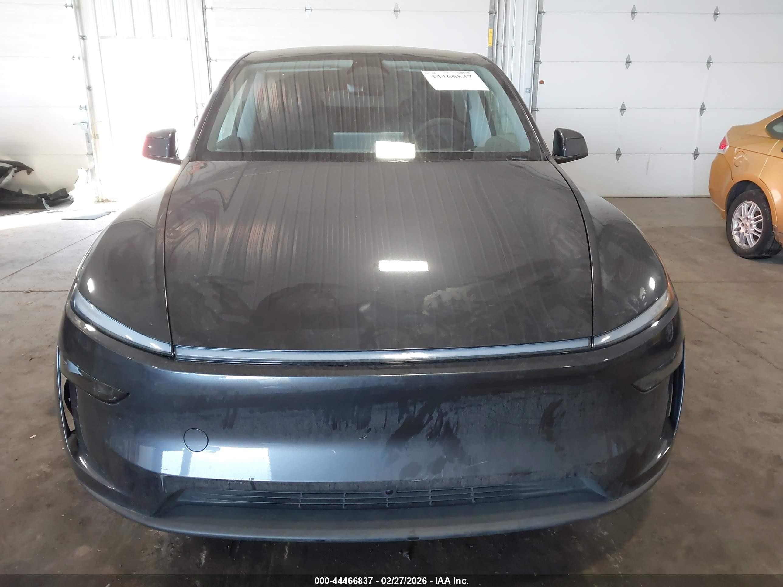 2026 Tesla Model Y Long Range Launch Series/premium All-wheel Drive Gray vin: 7SAYGDEE1TA579564