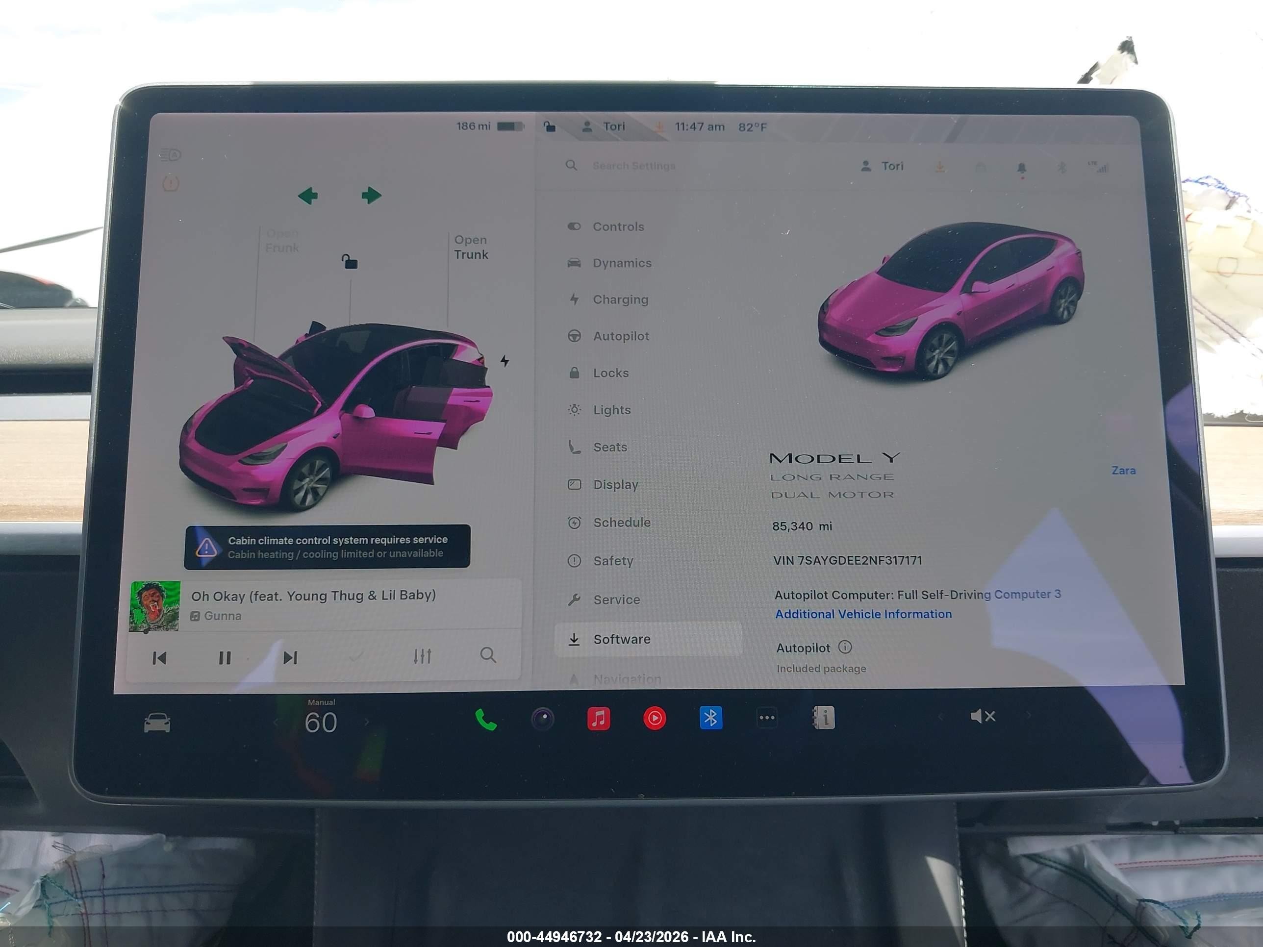 2022 Tesla Model Y Long Range Dual Motor All-wheel Drive White vin: 7SAYGDEE2NF317171