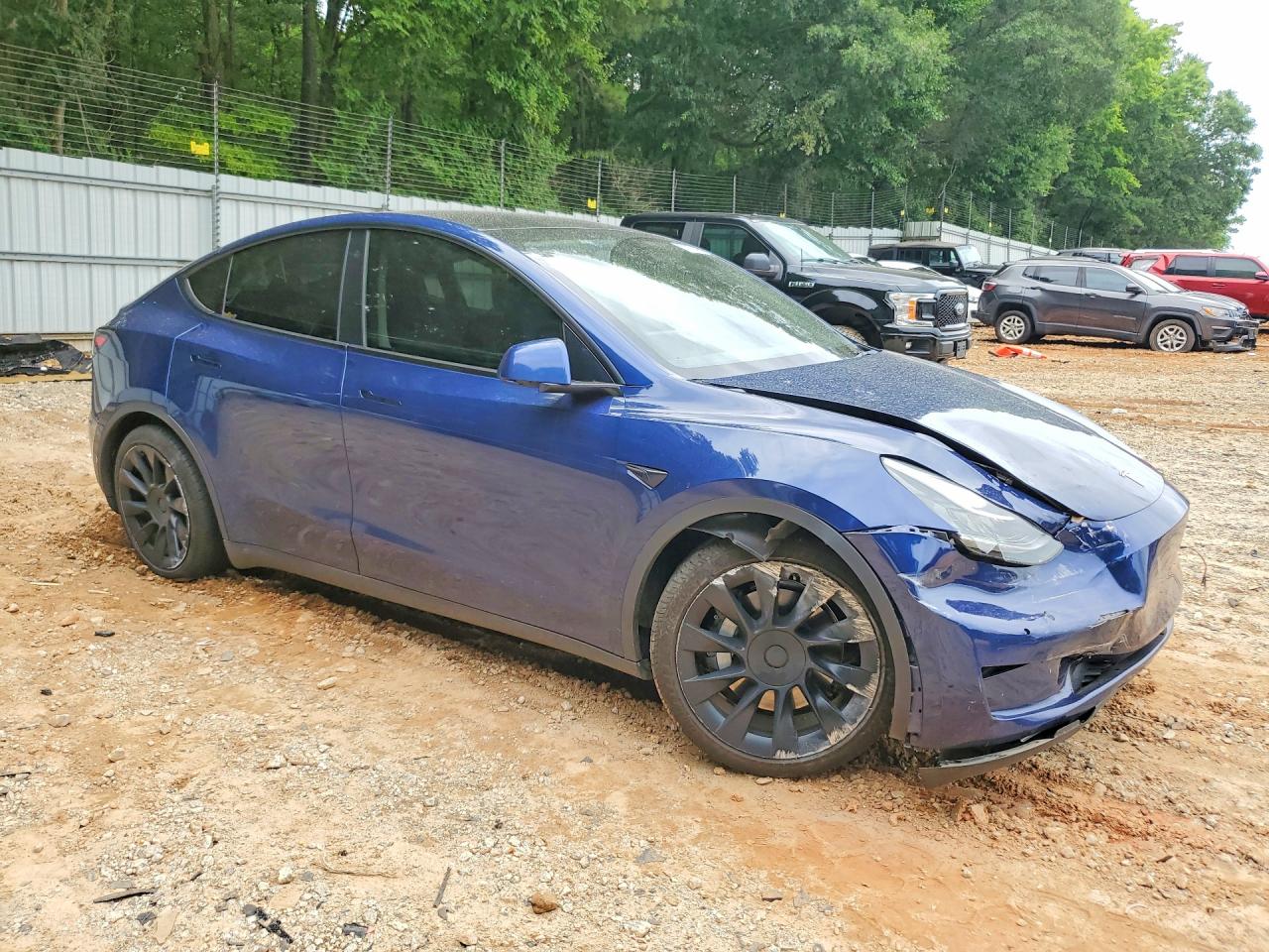 2022 Tesla Model Y Blue vin: 7SAYGDEE2NF423801