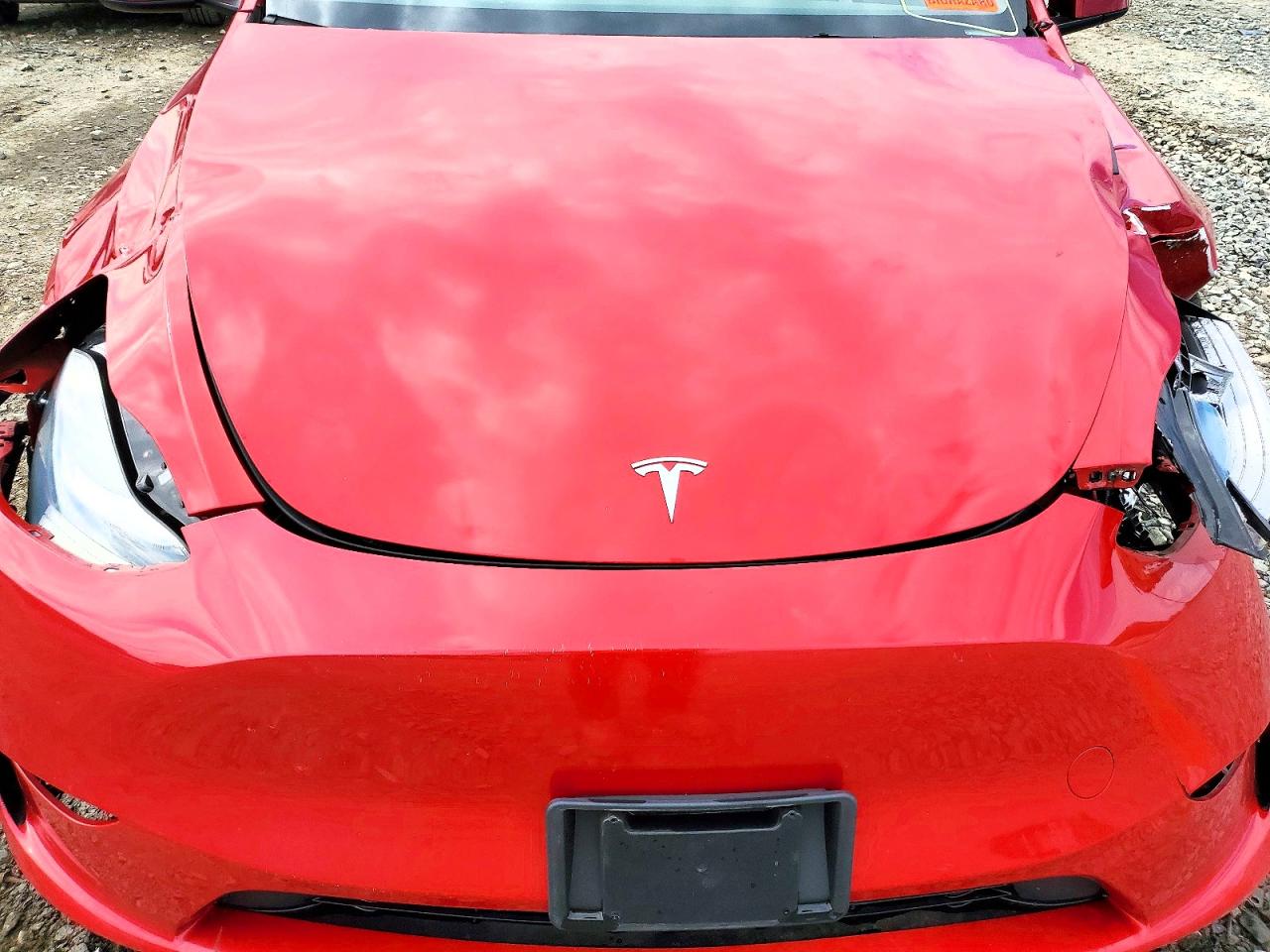 2023 Tesla Model Y Red vin: 7SAYGDEE2PA078883