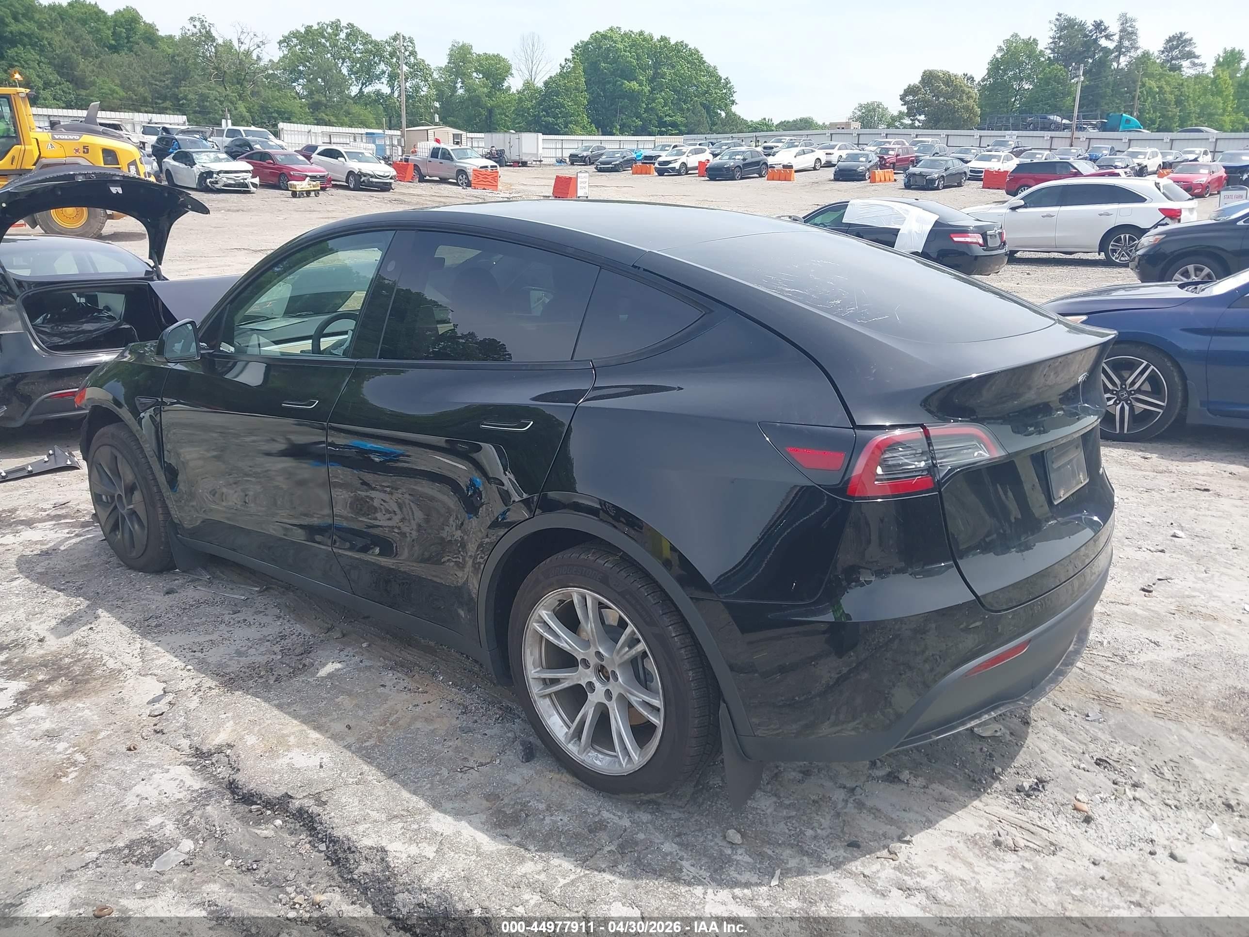 2023 Tesla Model Y Awd/long Range Dual Motor All-wheel Drive Black vin: 7SAYGDEE2PA185352