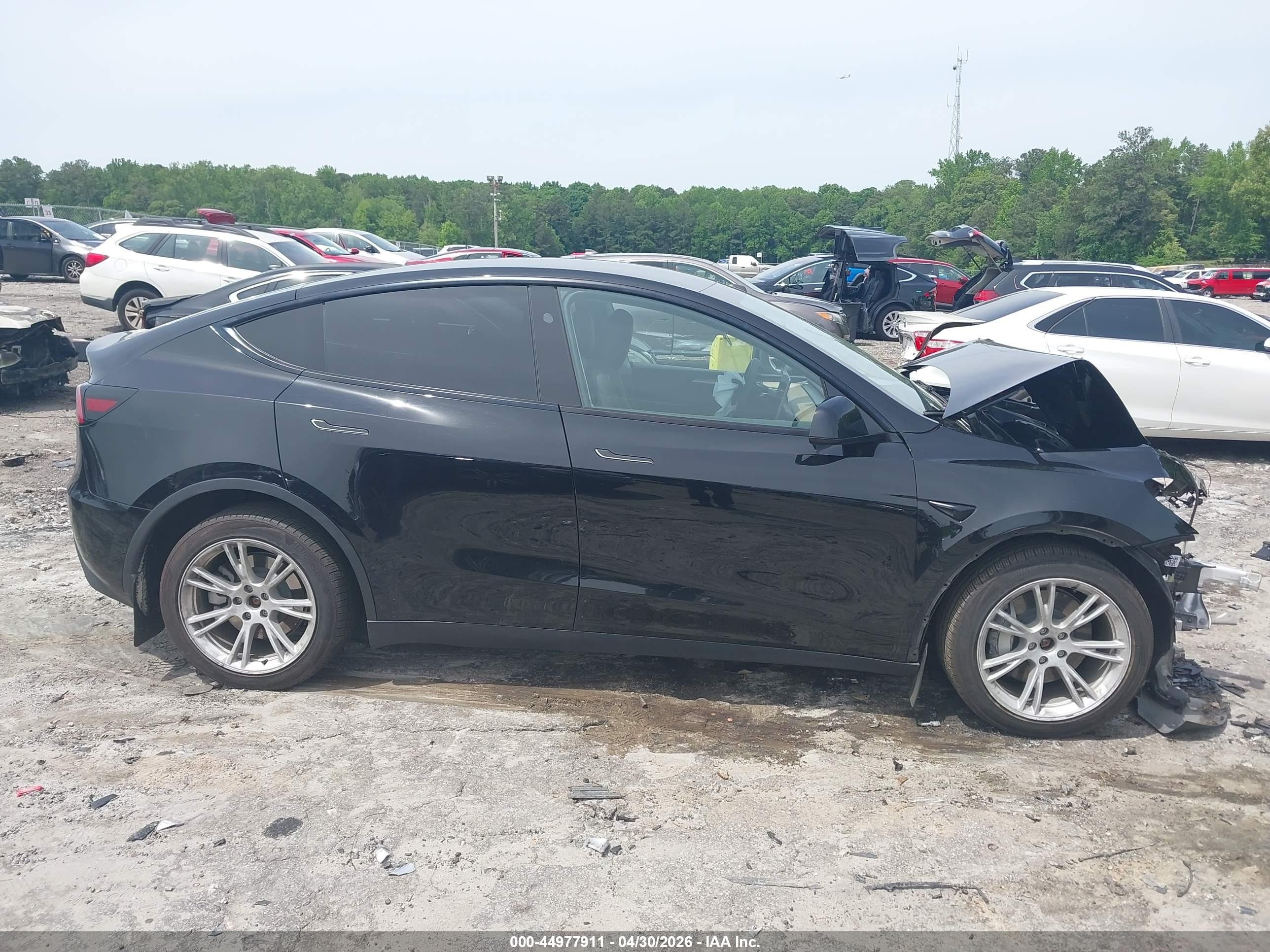 2023 Tesla Model Y Awd/long Range Dual Motor All-wheel Drive Black vin: 7SAYGDEE2PA185352
