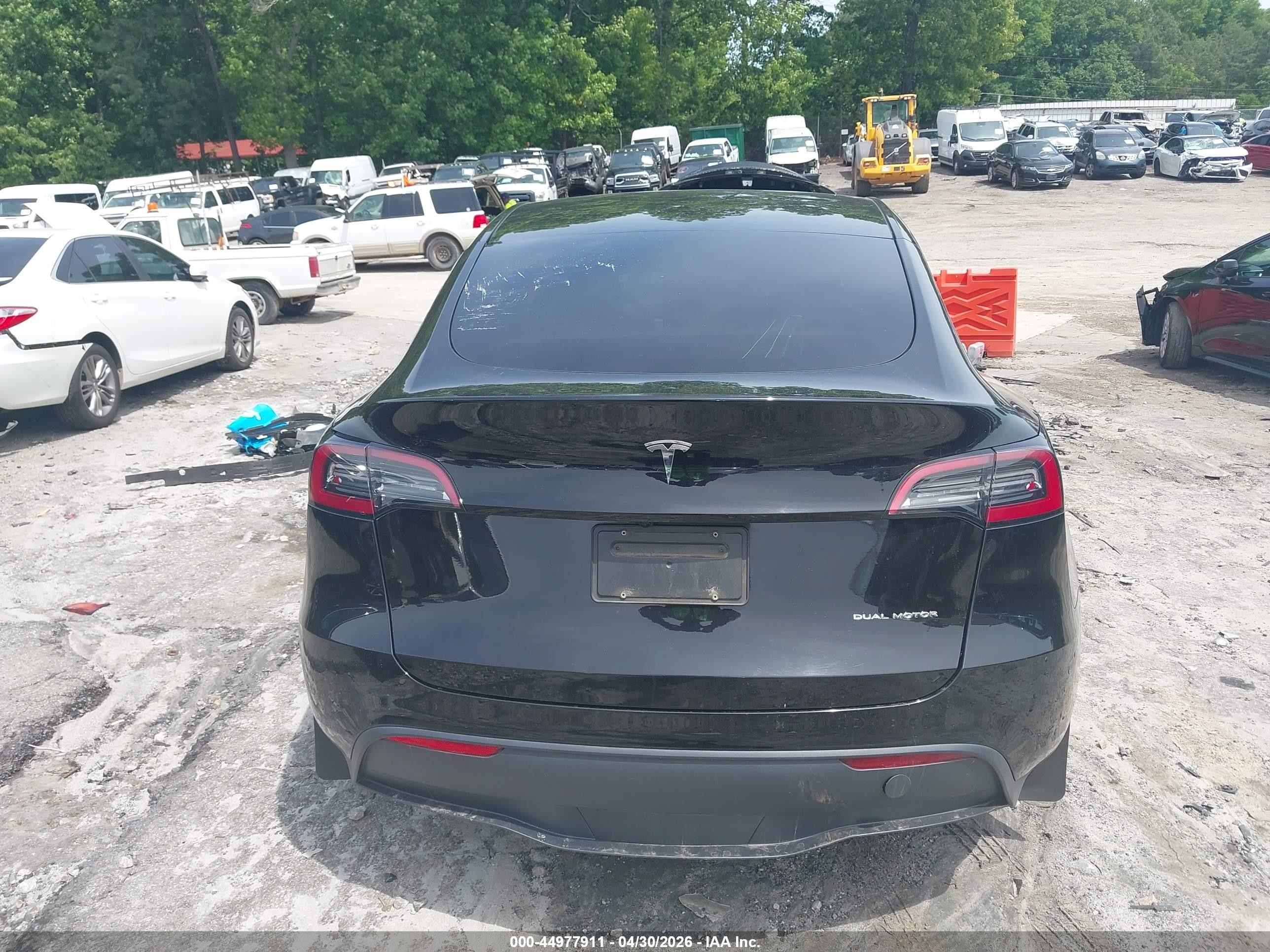 2023 Tesla Model Y Awd/long Range Dual Motor All-wheel Drive Black vin: 7SAYGDEE2PA185352