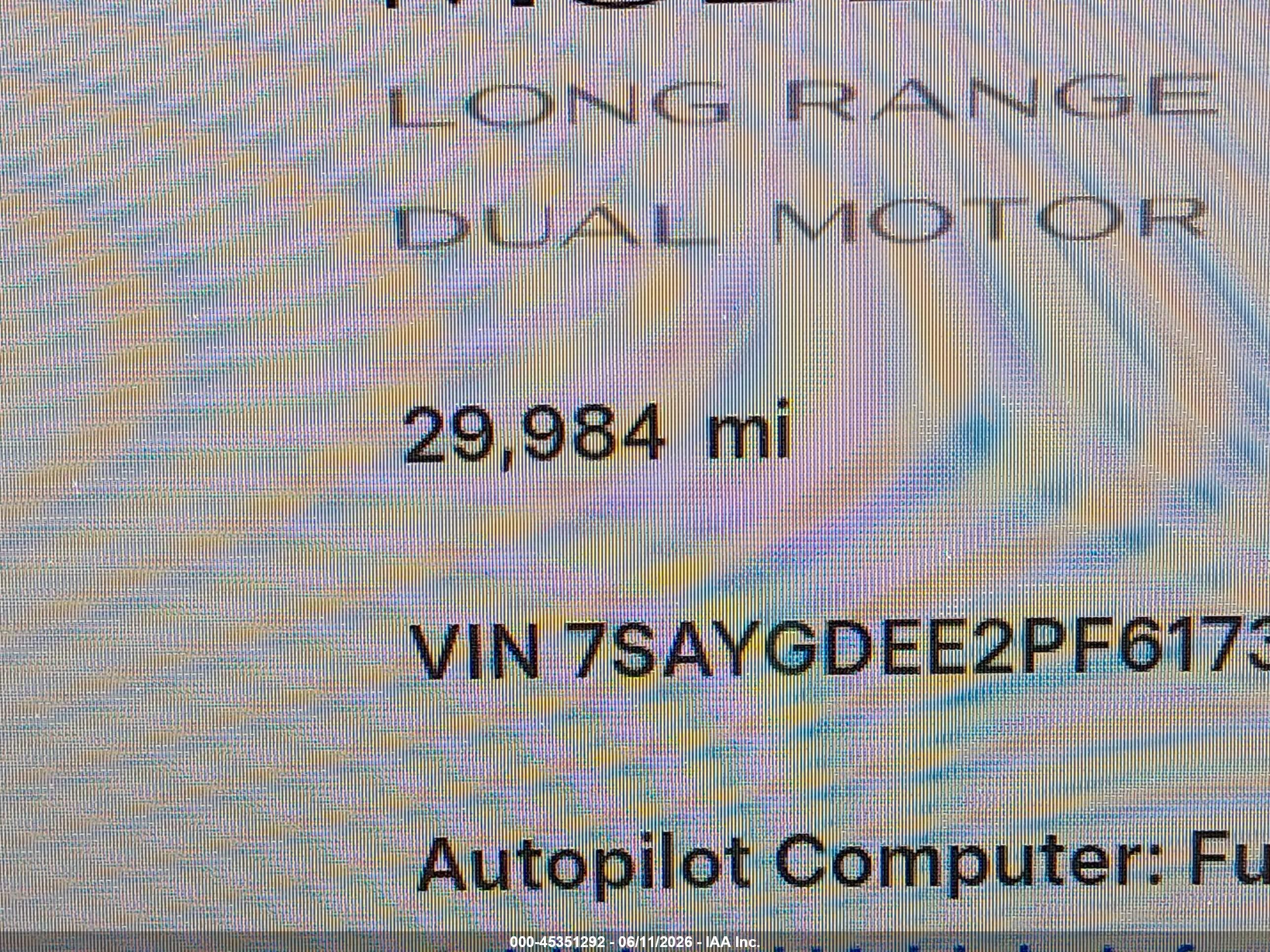 2023 Tesla Model Y Awd/long Range Dual Motor All-wheel Drive Gray vin: 7SAYGDEE2PF617330