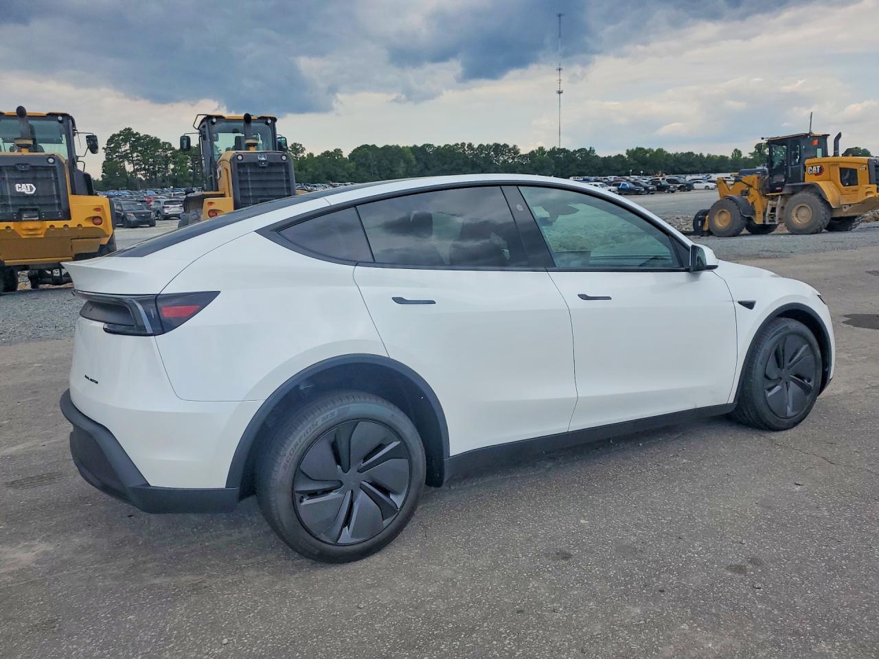 2026 Tesla Model Y White vin: 7SAYGDEE2TA714969