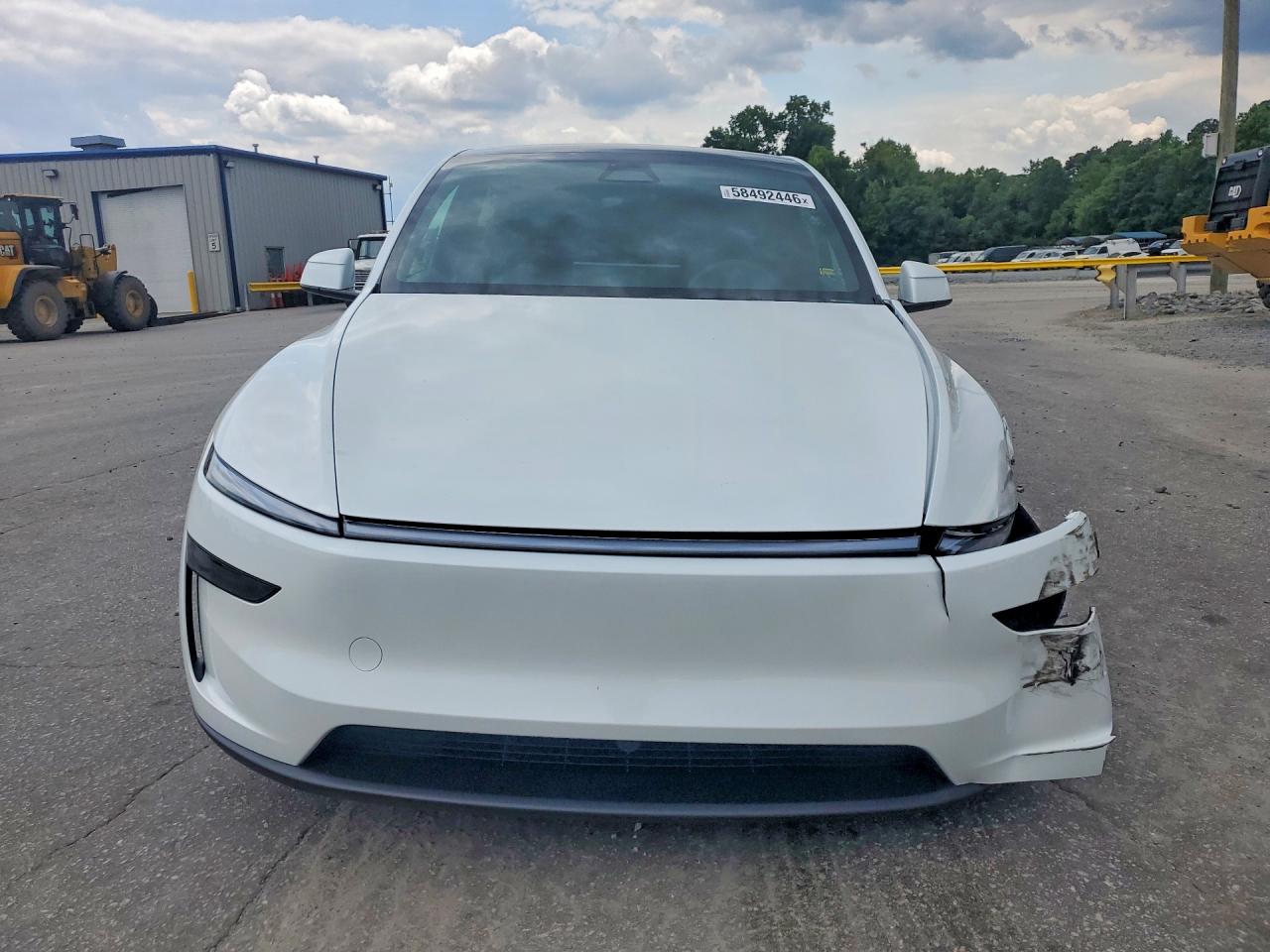 2026 Tesla Model Y White vin: 7SAYGDEE2TA714969